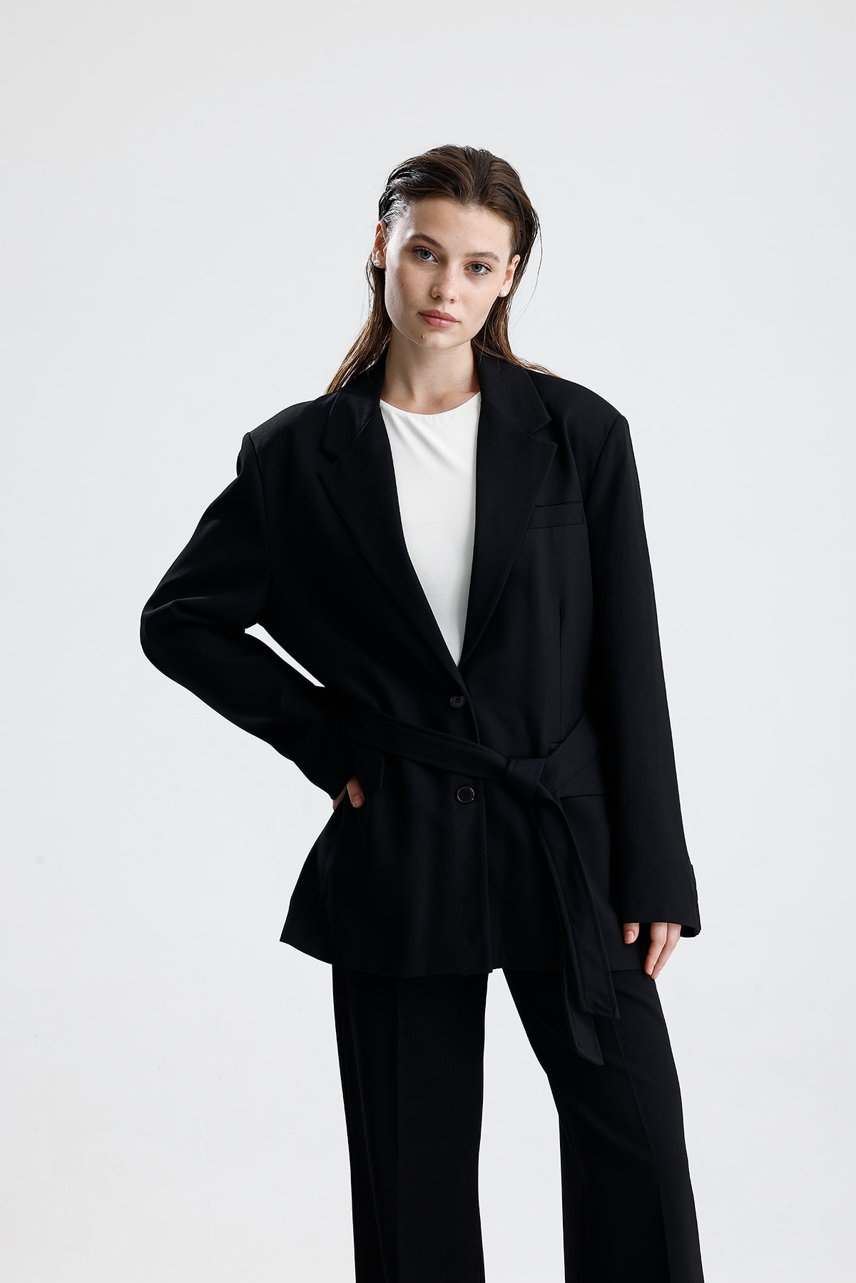 Kadın Kuşaklı Oversize Blazer Ceket