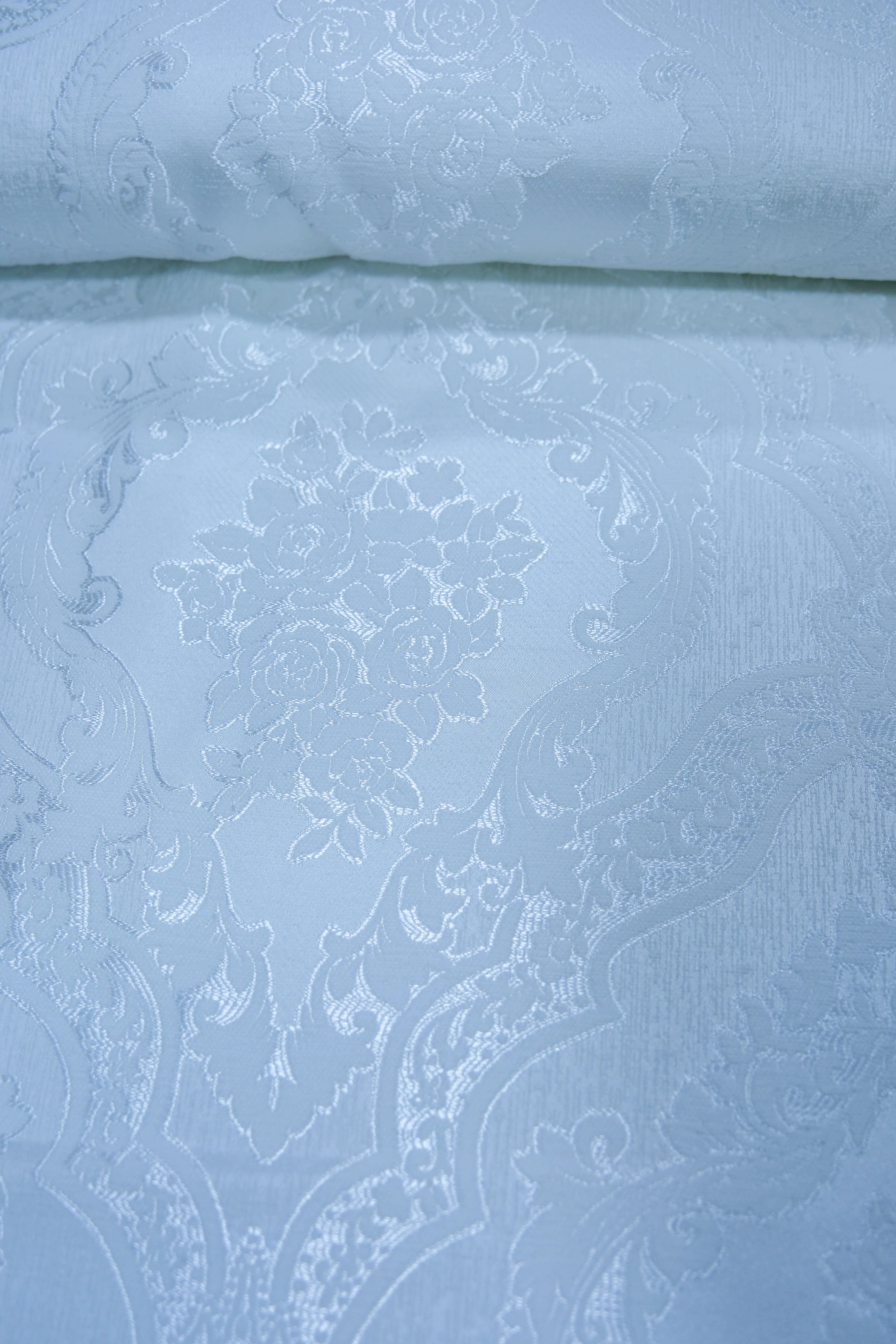 ŞÖNİL PİKE ( ÇEYİZLİK PİKE ) - BEYAZ BÜYÜK DAMASK