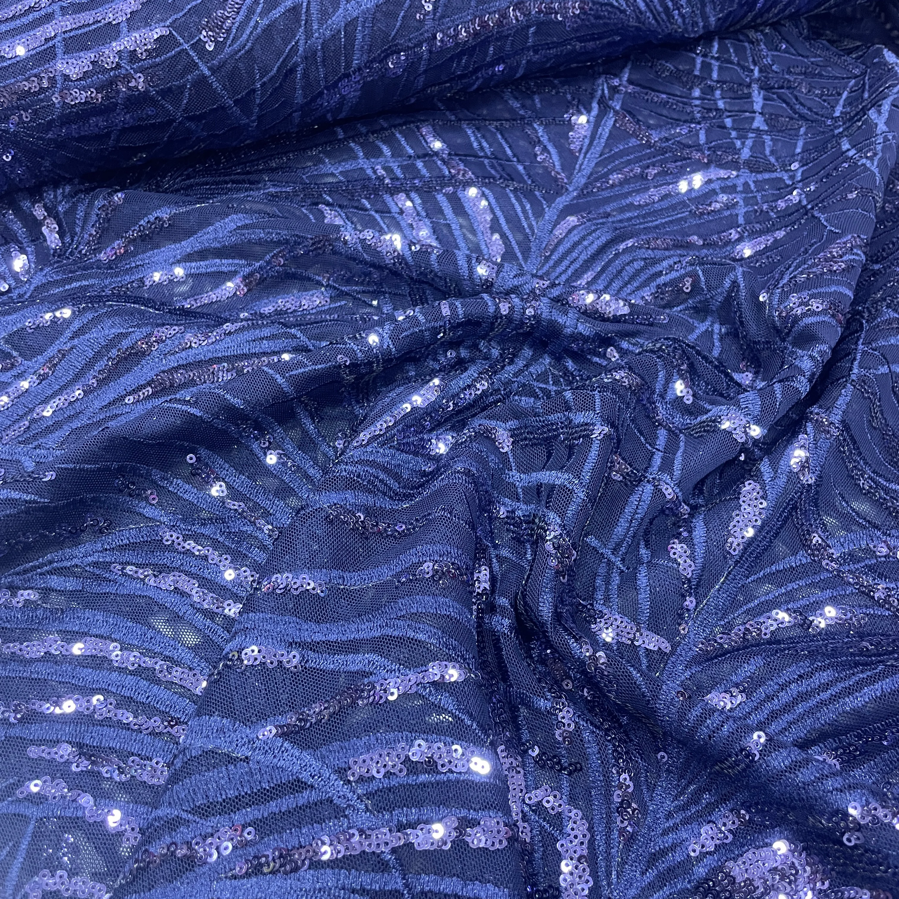 Sezon Sonu Kampanyalı Abiyelik ve Nilşanlık Taşlı Payetli Kumaşlar - v16