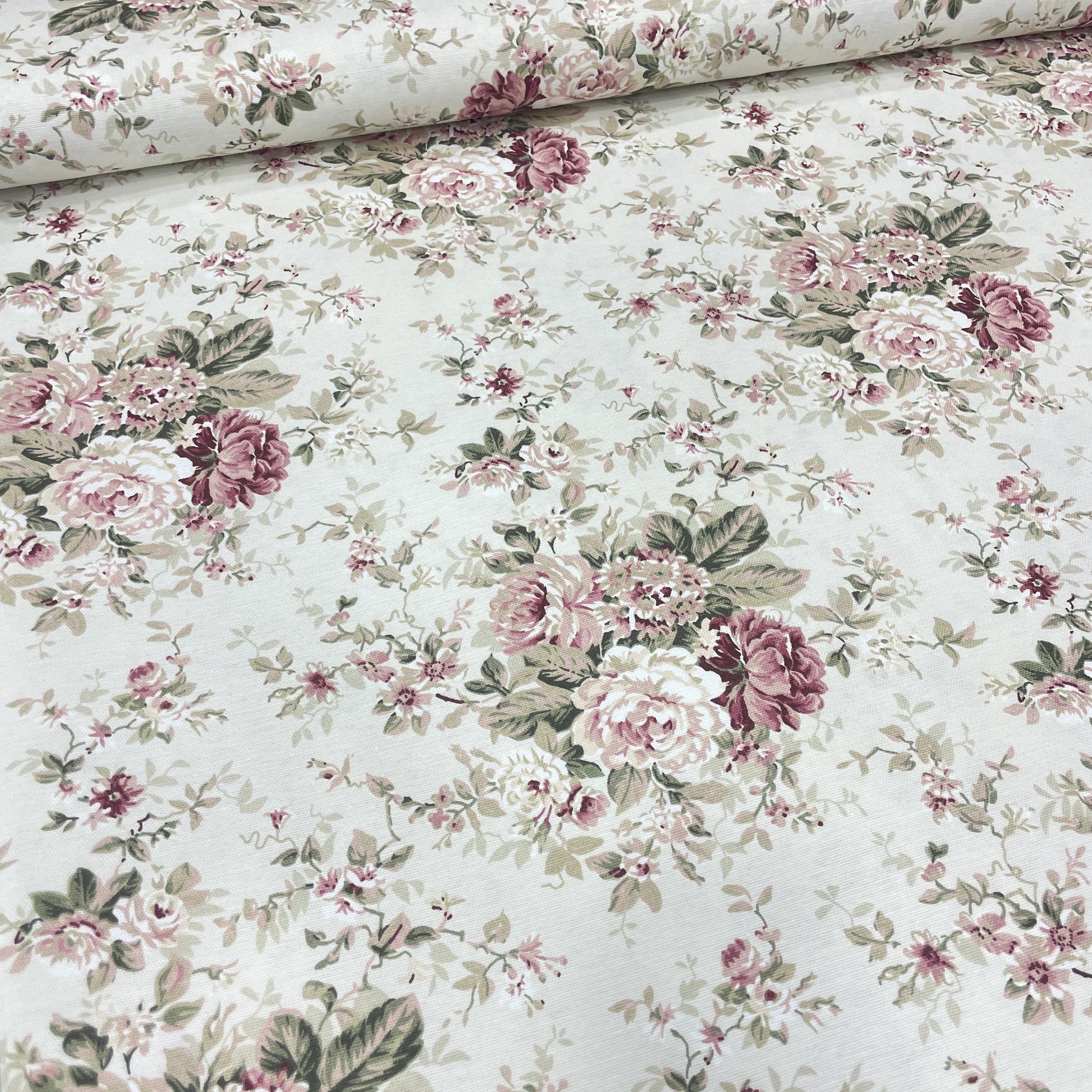İngiliz Gülleri Duck Keten Kumaş – Döşemelik, Perdelik ve Masa Örtülük Kumaş