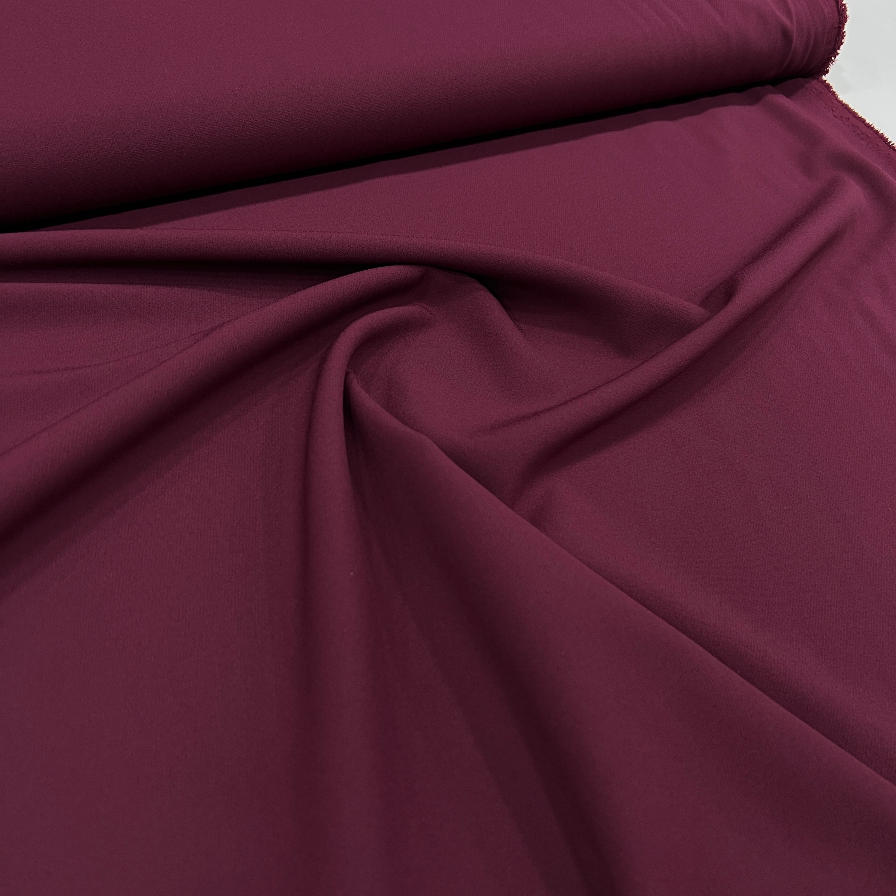 Likralı Pamuk Gabardin Kumaş – Kalın, Tok ve Esnek Doku | Blazer, Pantolon, Etek ve Ceketlik Kumaş - Bordo
