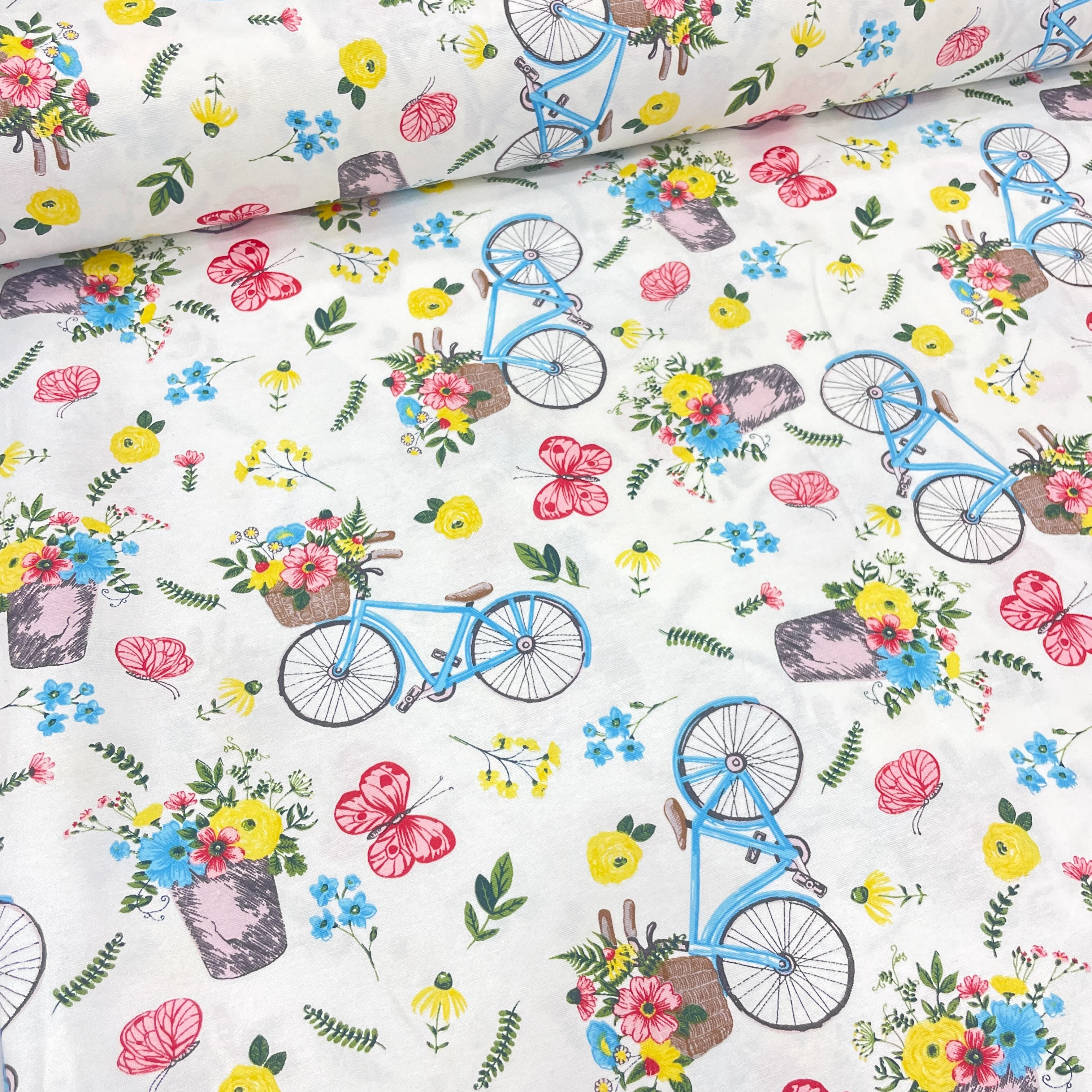 Çiçekli Bisikletler Duck Keten Kumaş – Döşemelik, Perdelik ve Masa Örtülük Kumaş - Mavi