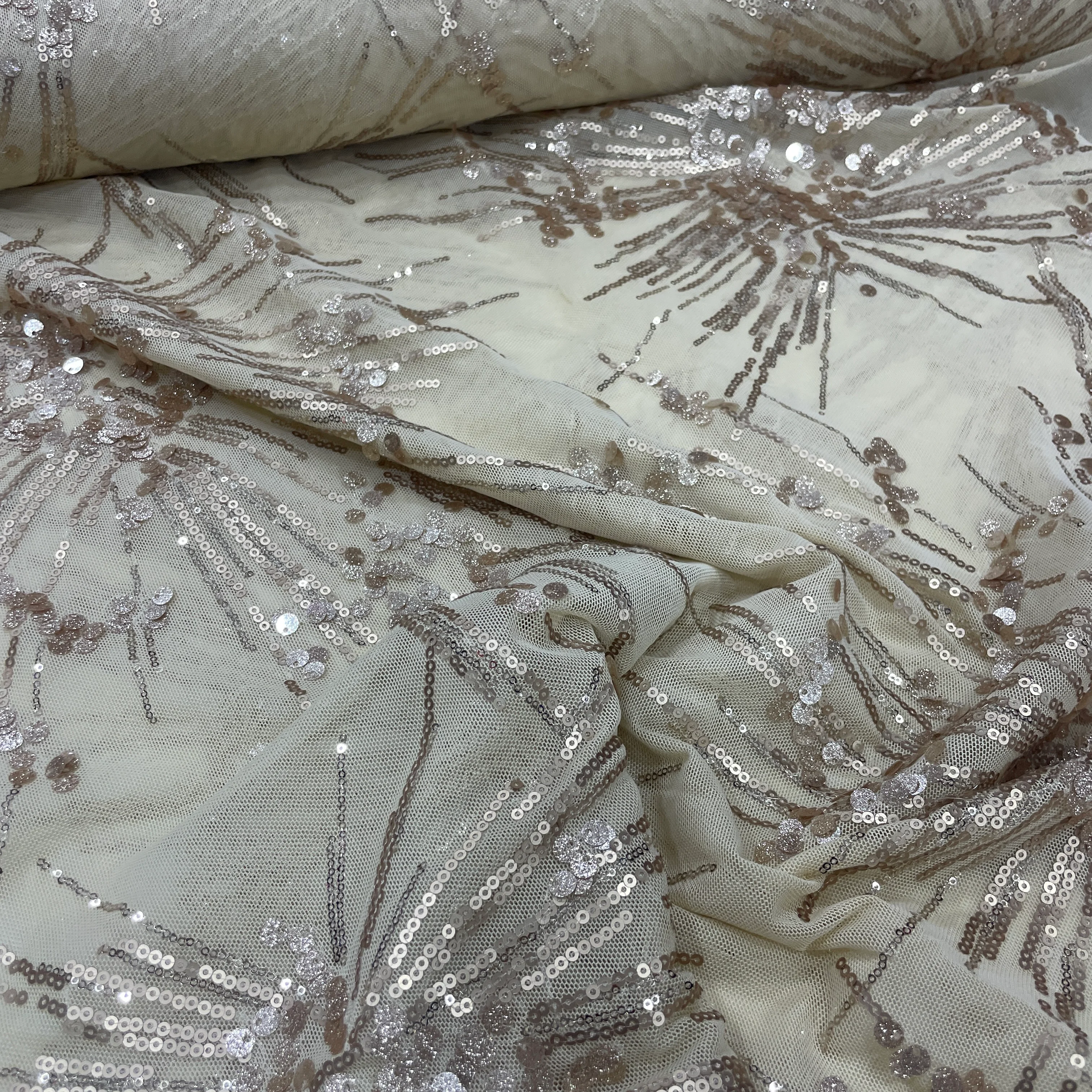 Sezon Sonu Kampanyalı Abiyelik ve Nilşanlık Taşlı Payetli Kumaşlar - v12