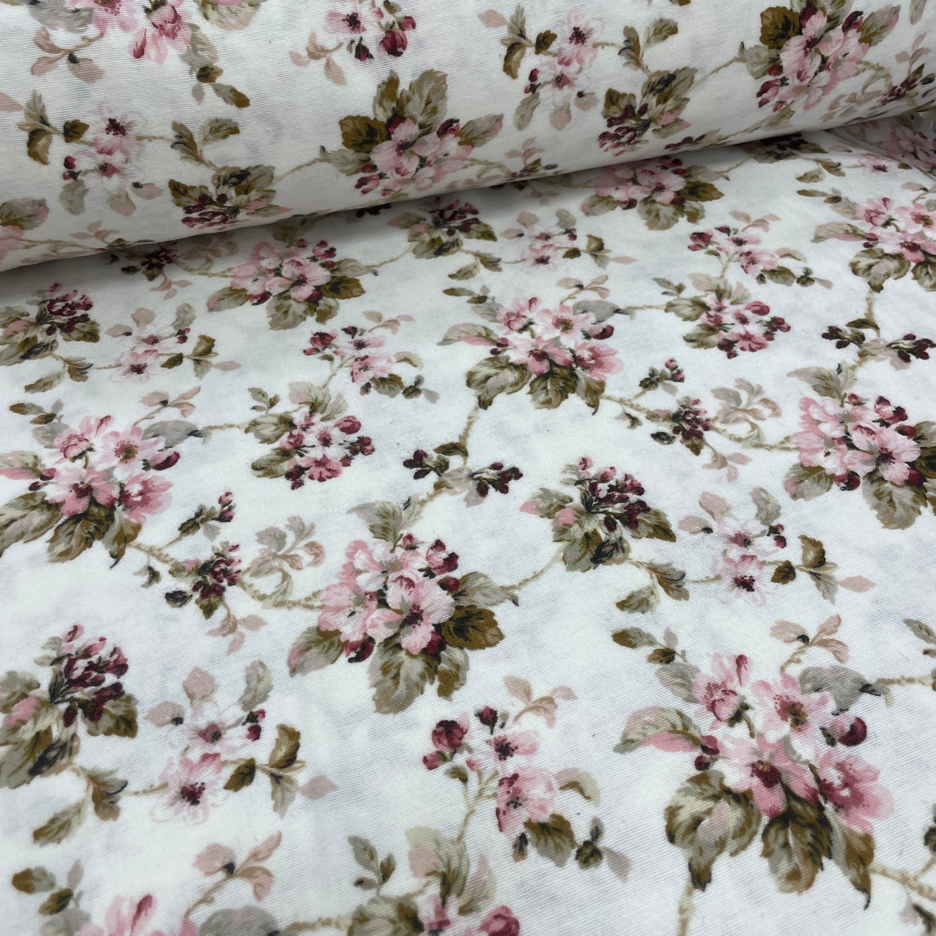 Pembe Bahar Dalı Nevresimlik ve Çarşaflık Pazen Kumaş