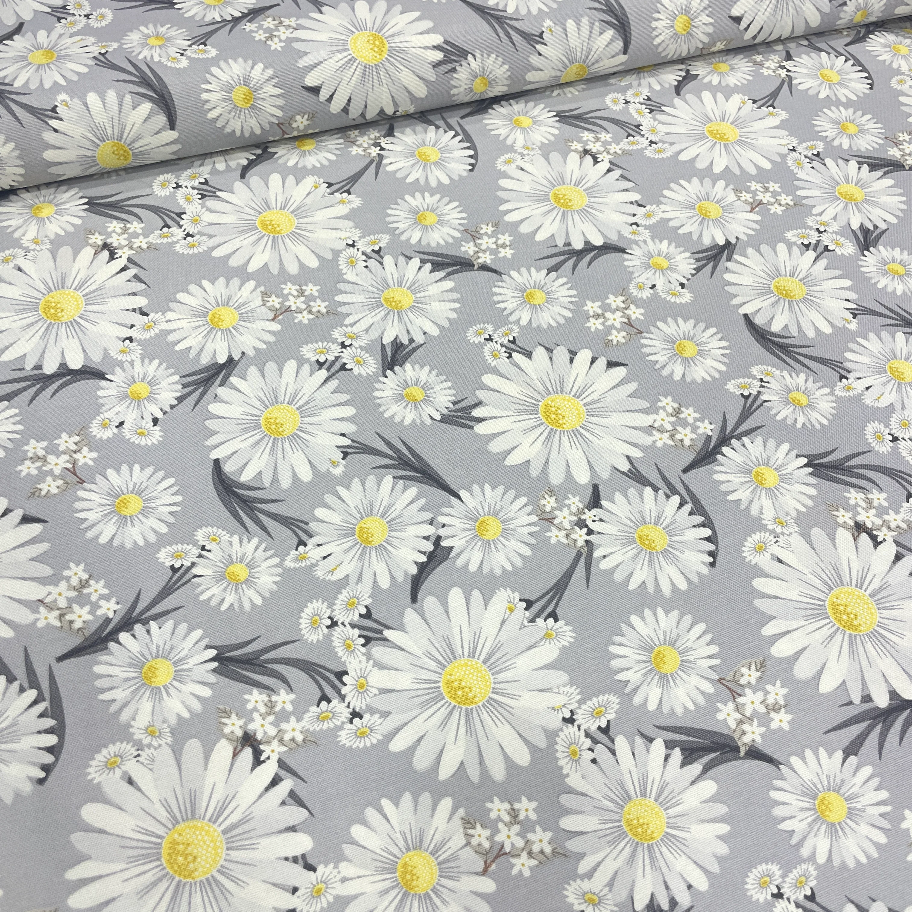 Papatya Desenli Duck Keten Kumaş – Döşemelik, Perdelik ve Masa Örtülük Kumaş