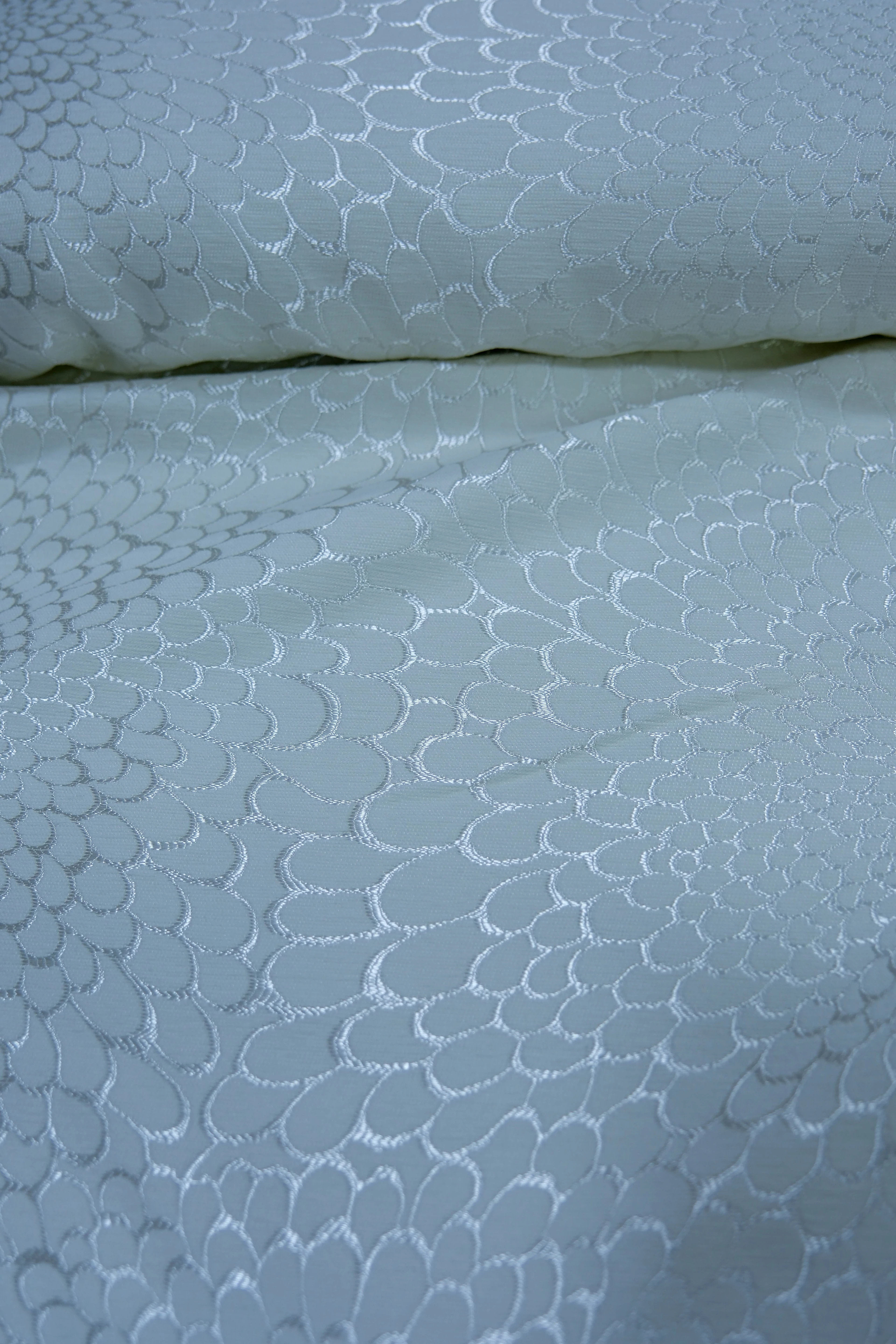 ŞÖNİL PİKE ( ÇEYİZLİK PİKE ) - KIRIK BEYAZ TAVUSKUŞU