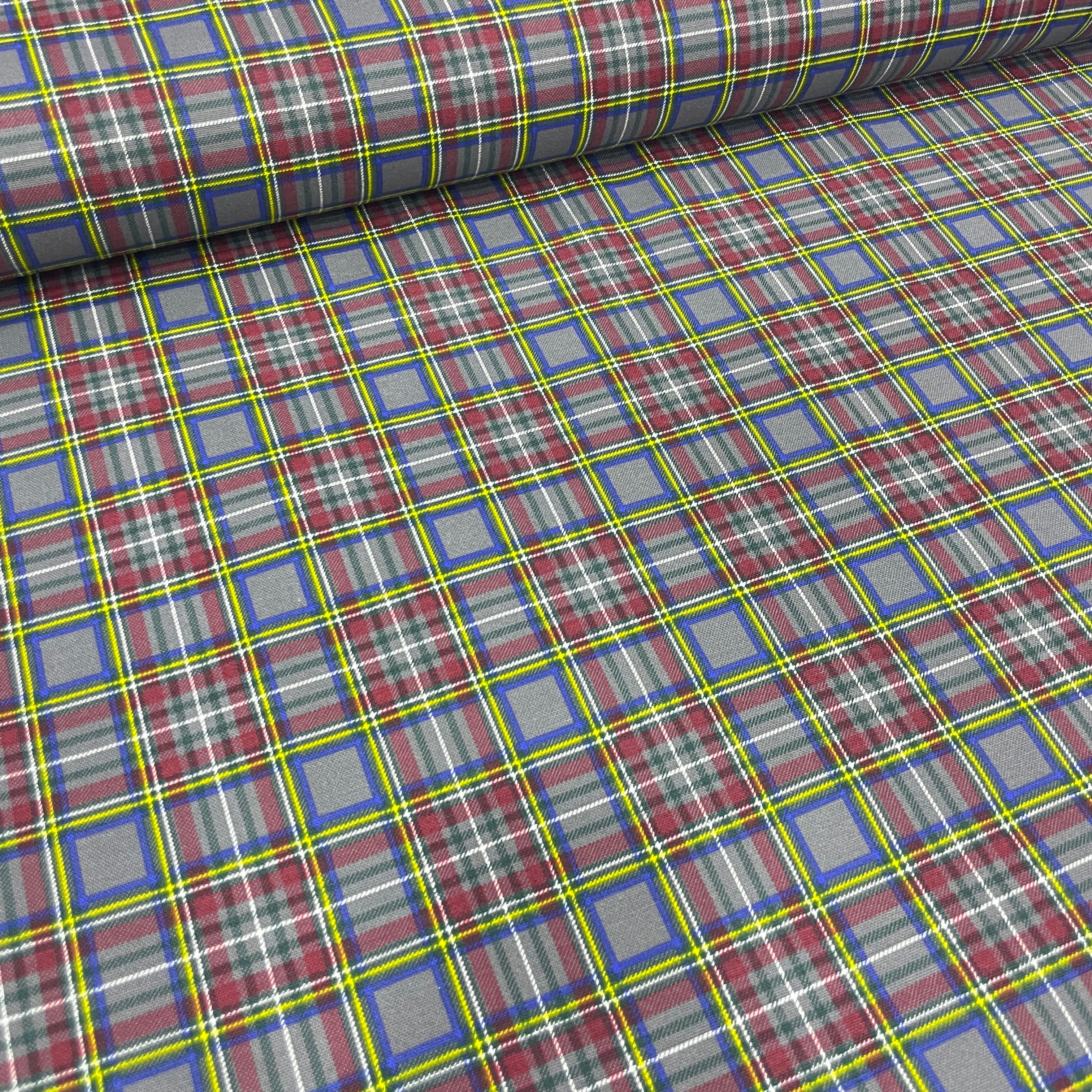 Yılbaşı Ekoseler Duck Keten Kumaş – Döşemelik, Perdelik ve Masa Örtülük Kumaş - v8