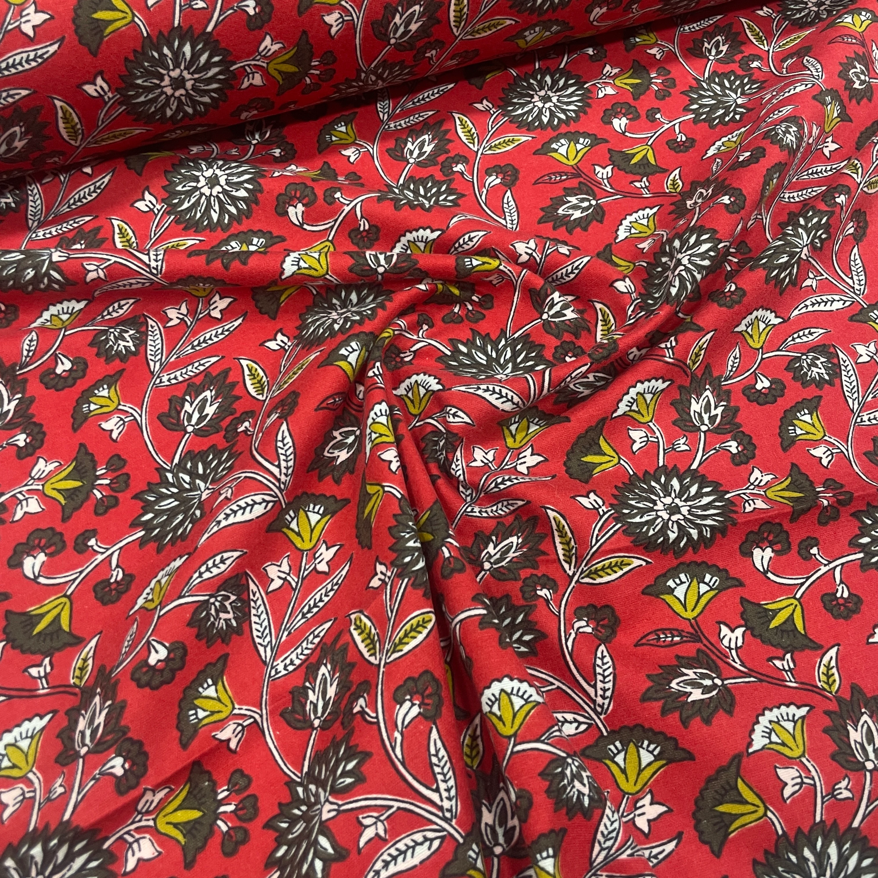 Lalezar Divitin Pazen Kumaş - v6