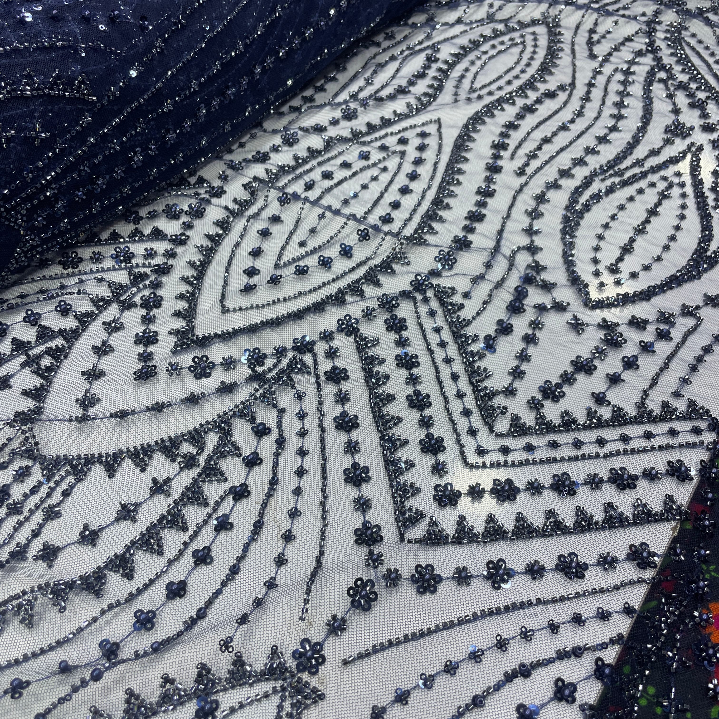 Armoni Boncuk İşlemeli Metrelik Dantel Kumaş - Lacivert