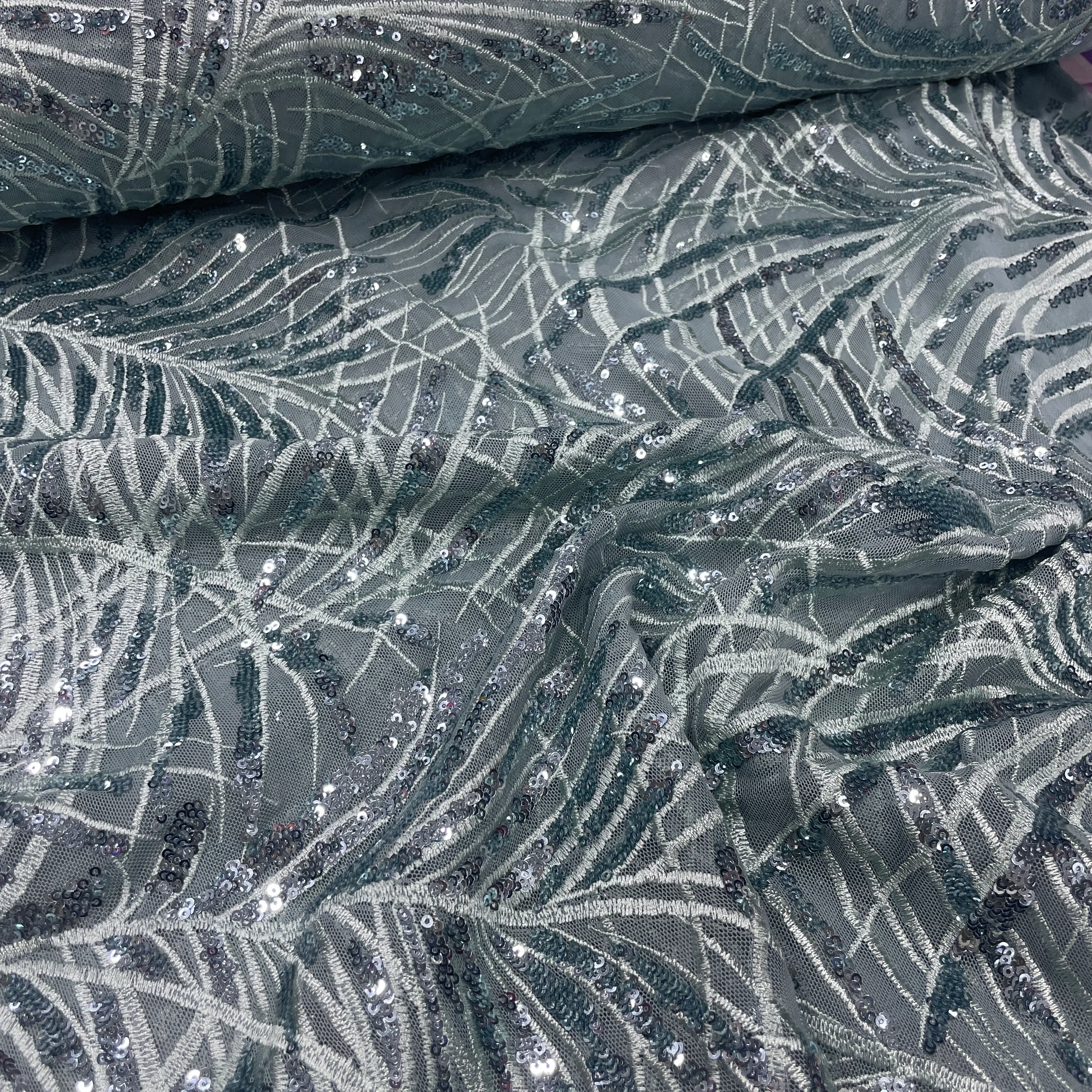 Sezon Sonu Kampanyalı Abiyelik ve Nilşanlık Taşlı Payetli Kumaşlar - v9