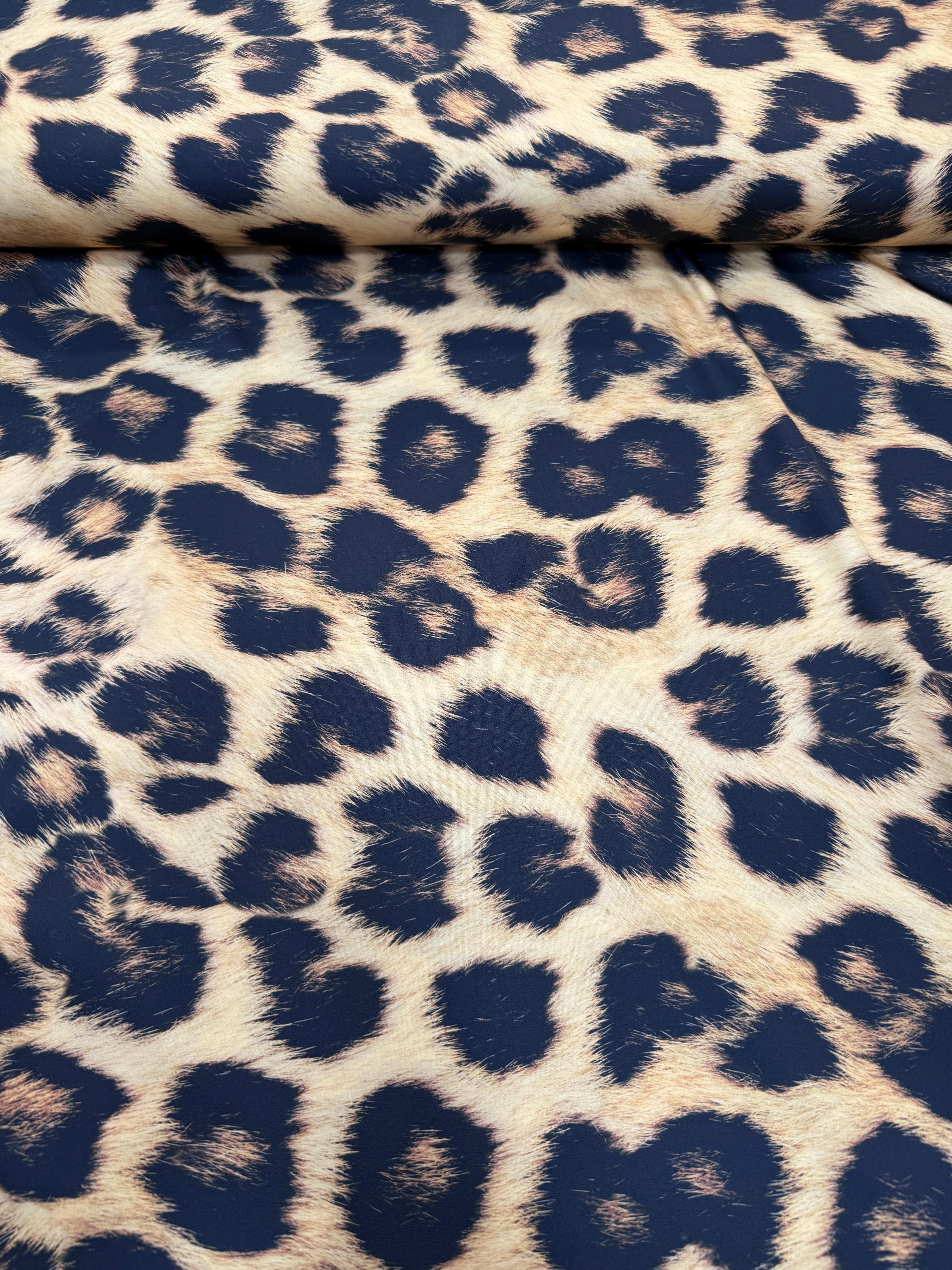 BÜYÜK LEOPAR DESENLİ