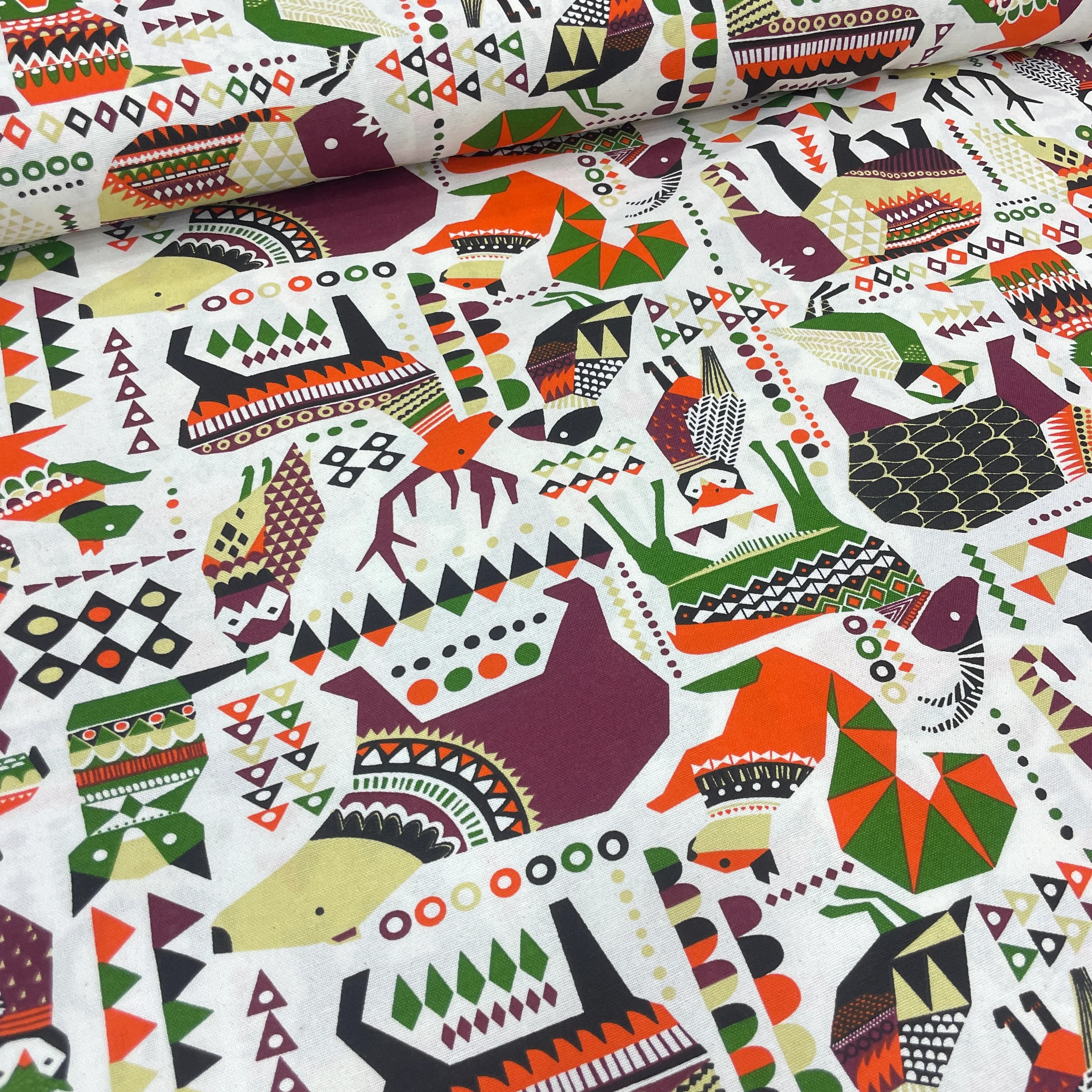 Kabile Desenli Duck Keten Kumaş – Döşemelik, Perdelik ve Masa Örtülük Kumaş