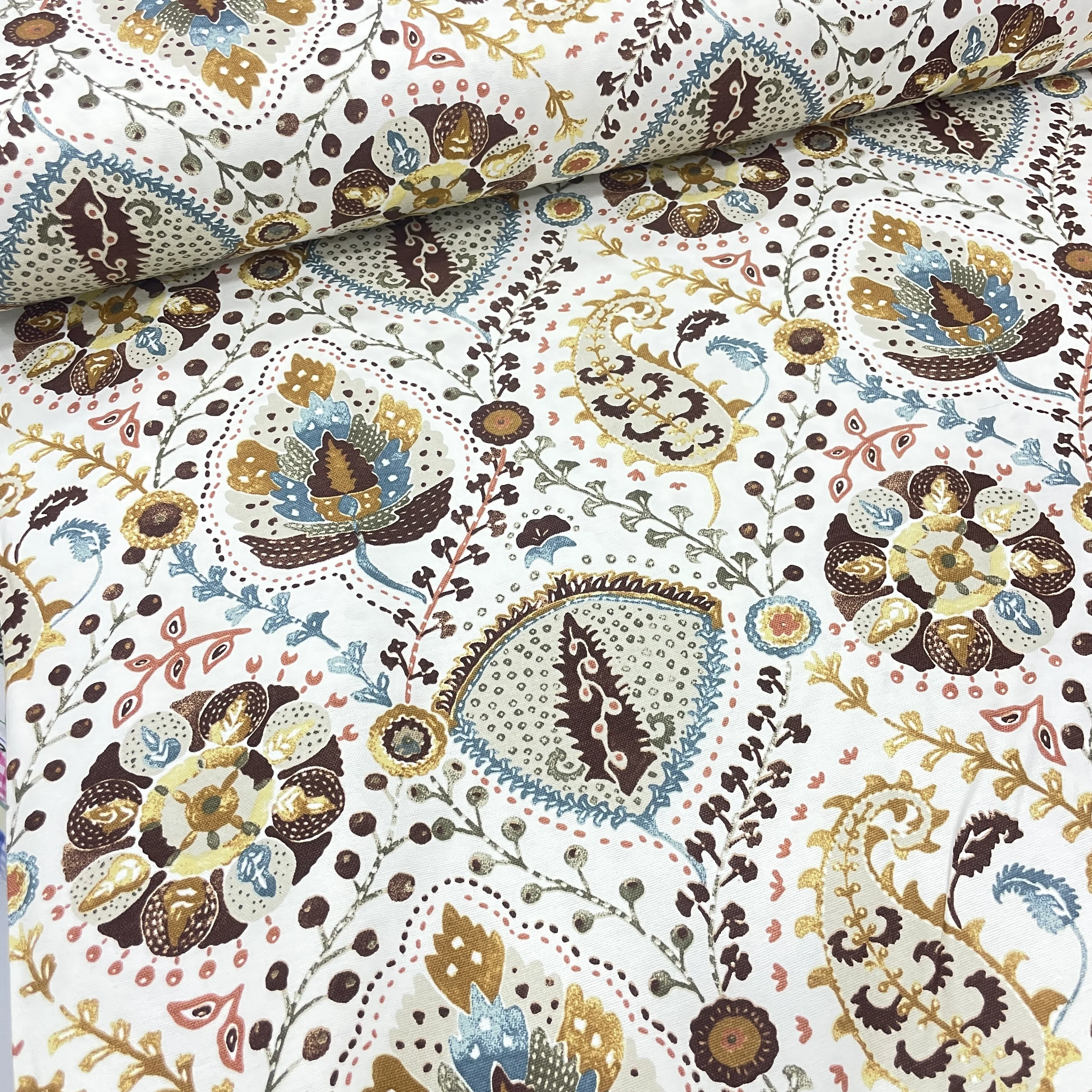 Suzani Duck Keten Kumaş – Döşemelik, Perdelik ve Masa Örtülük Kumaş