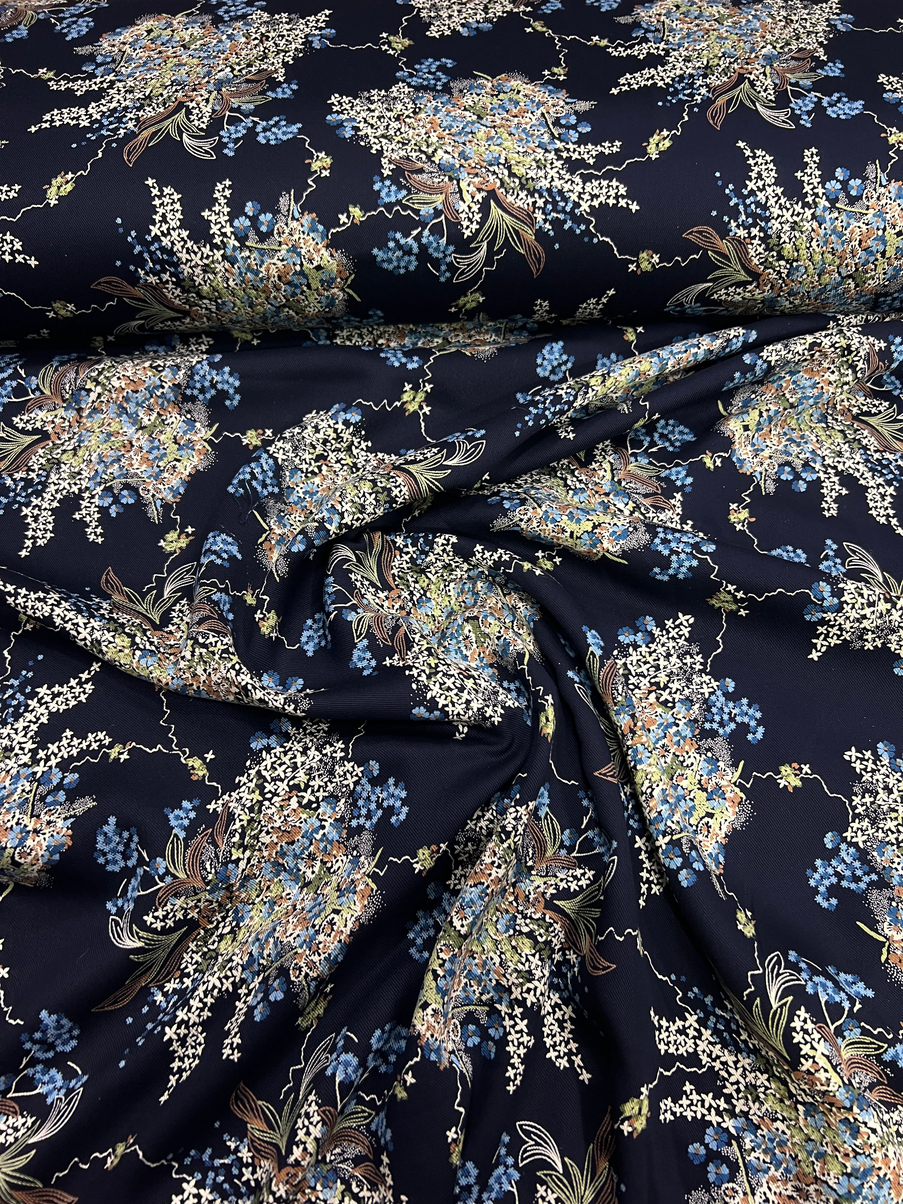 LACİVERT ÇİÇEKLİ