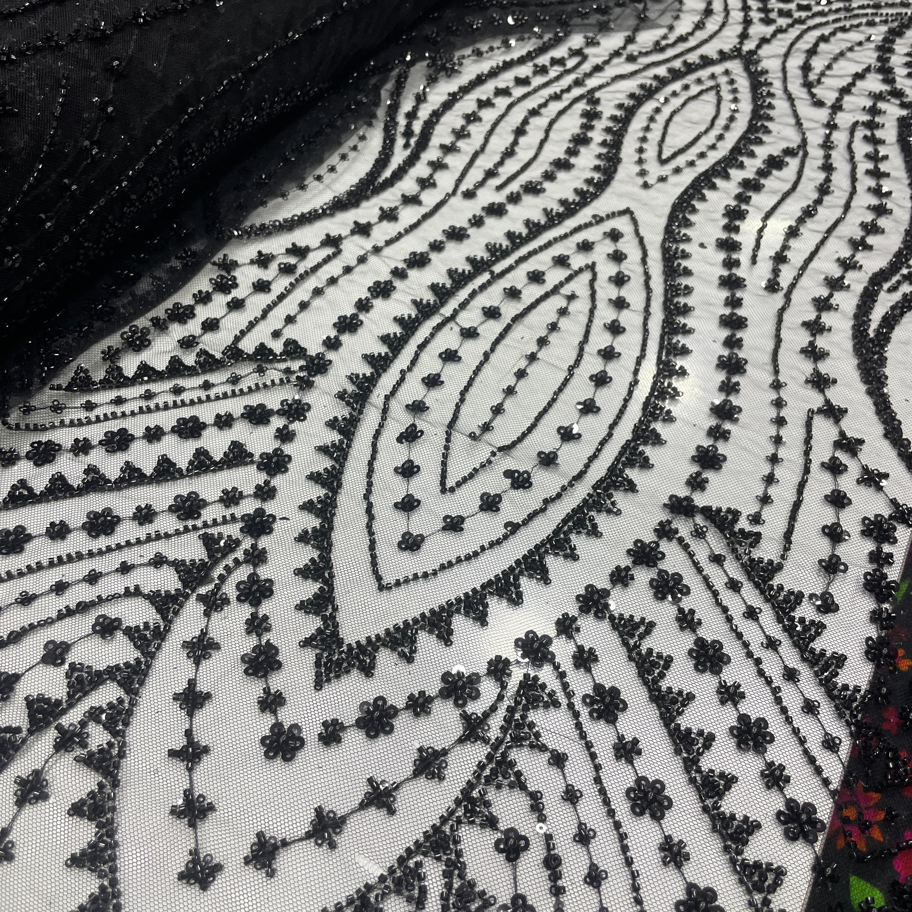 Armoni Boncuk İşlemeli Metrelik Dantel Kumaş - Siyah