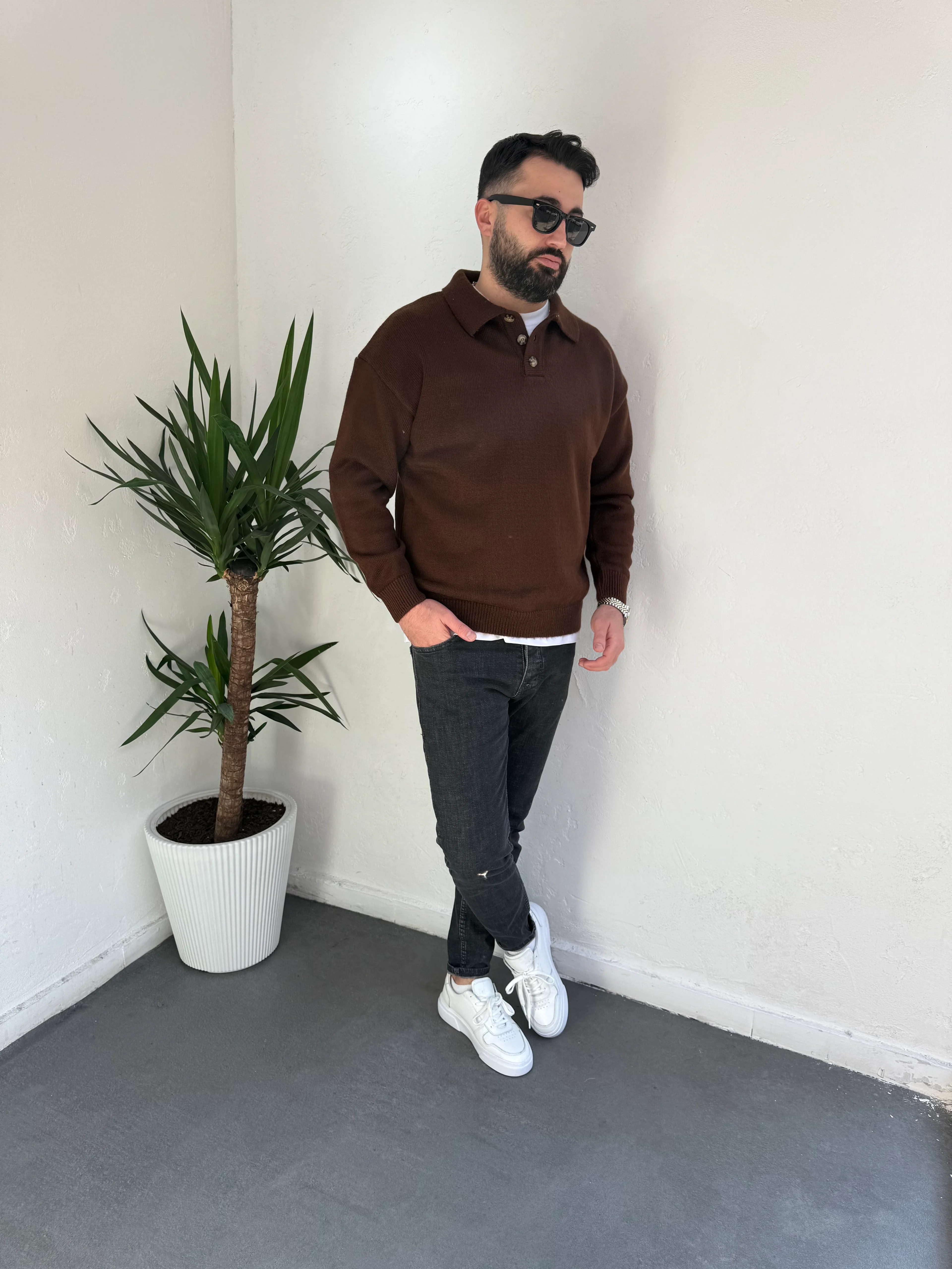 Yaka Düğmeli Triko Kazak Kahverengi