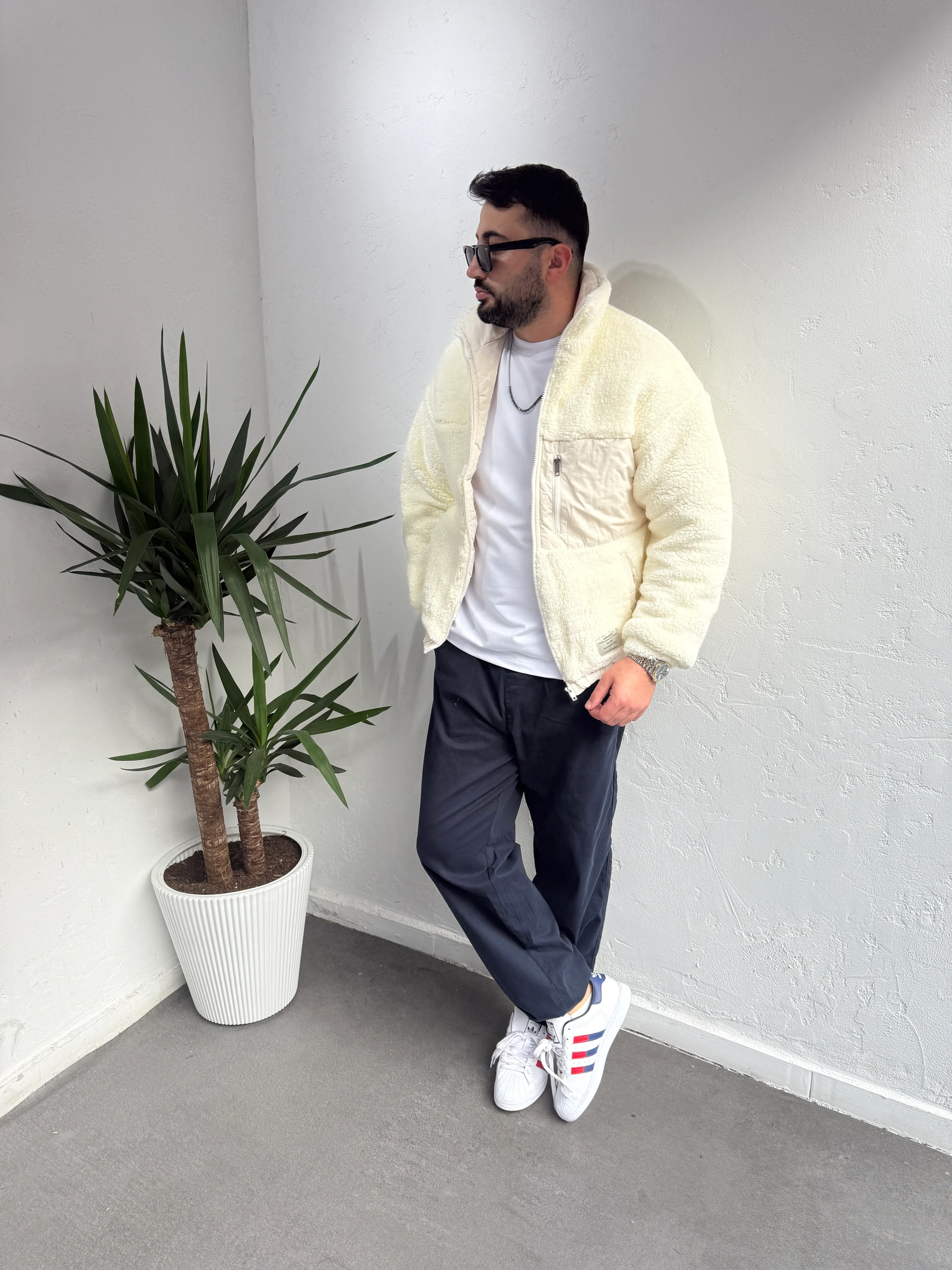 Premuim Paraşüt Cep Detaylı Peluş Mont Beyaz