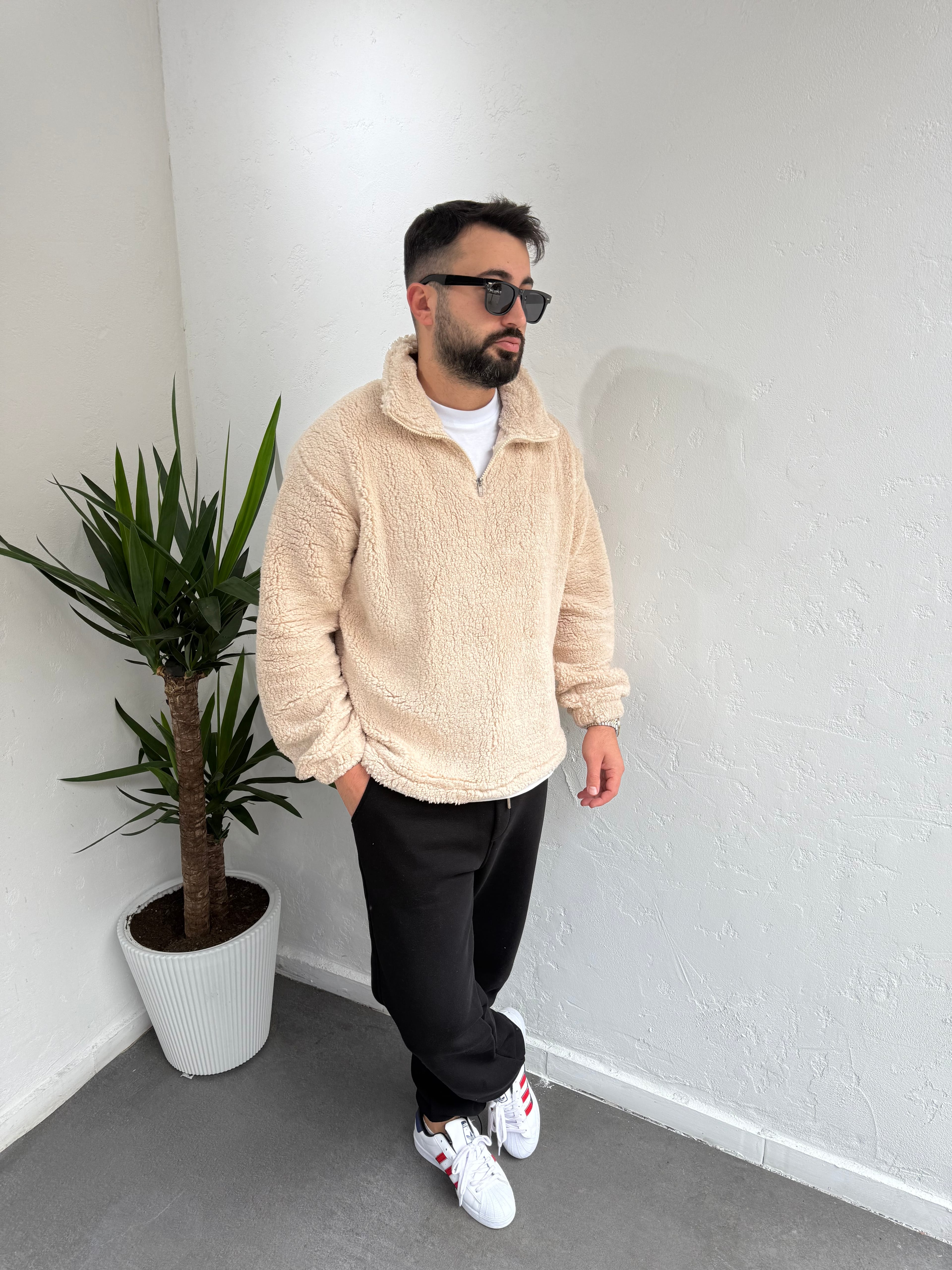  Fermuarlı Peluş Sweatshirt Krem