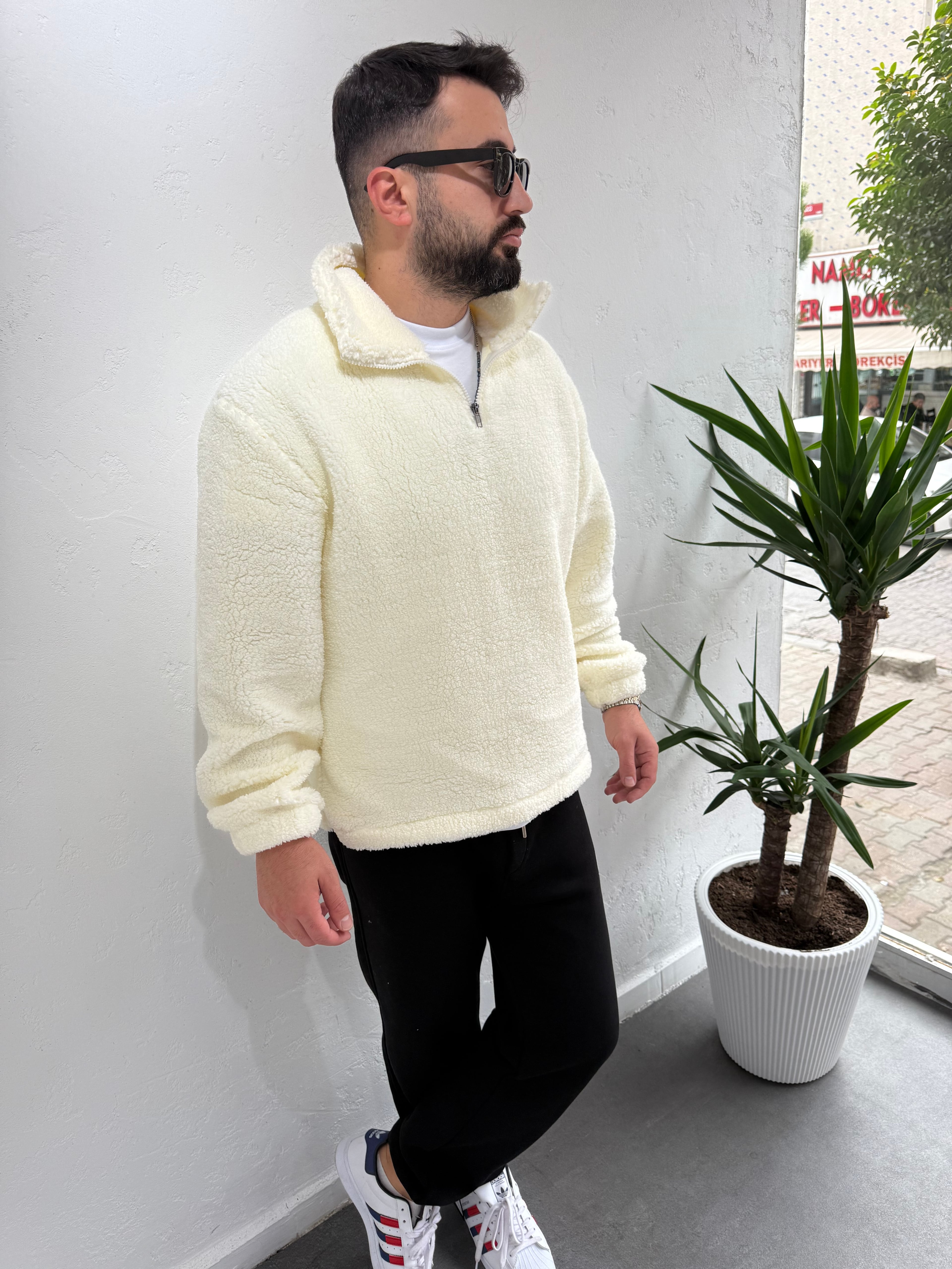 Fermuarlı Peluş Sweatshirt Beyaz