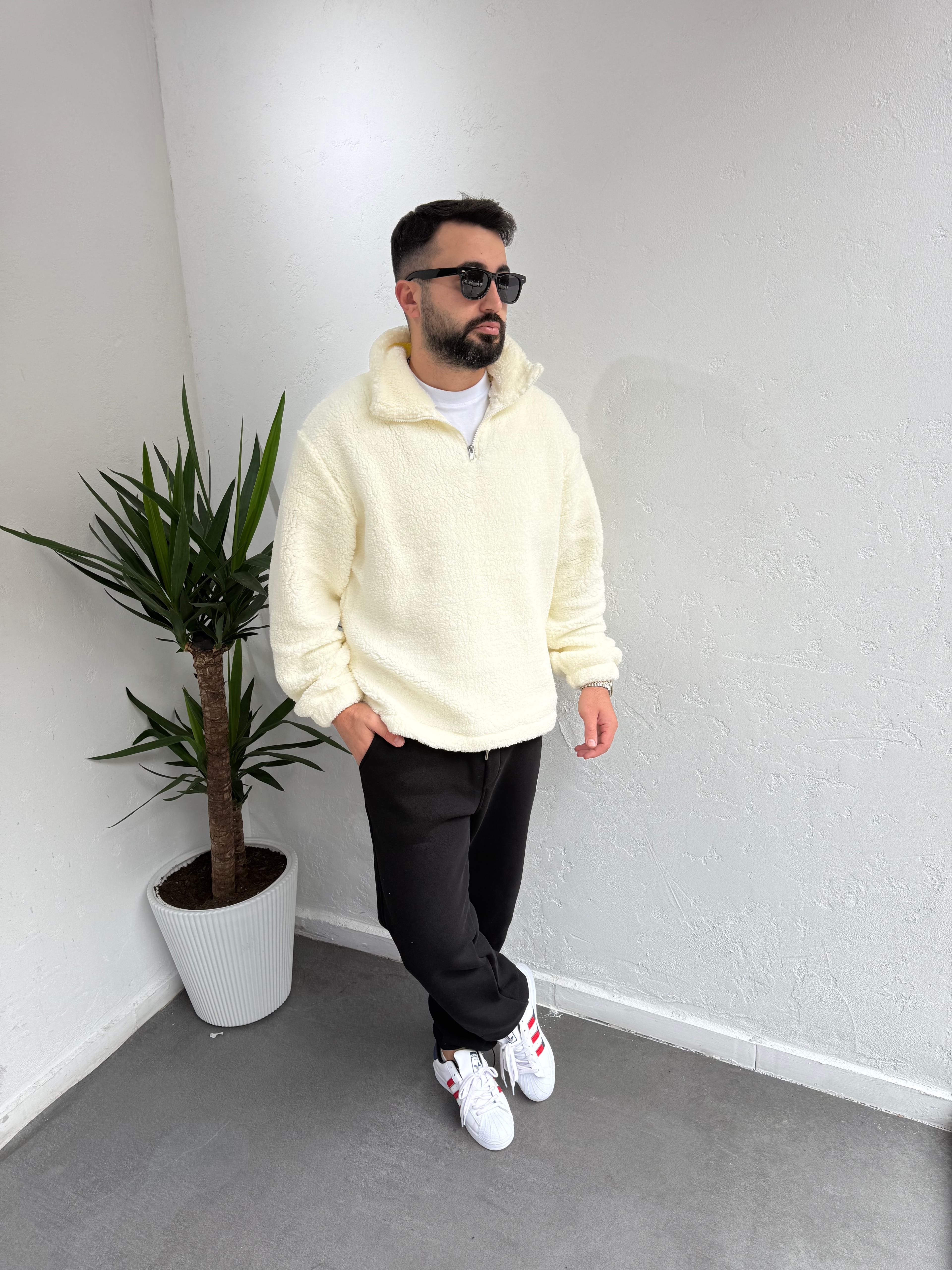 Fermuarlı Peluş Sweatshirt Beyaz