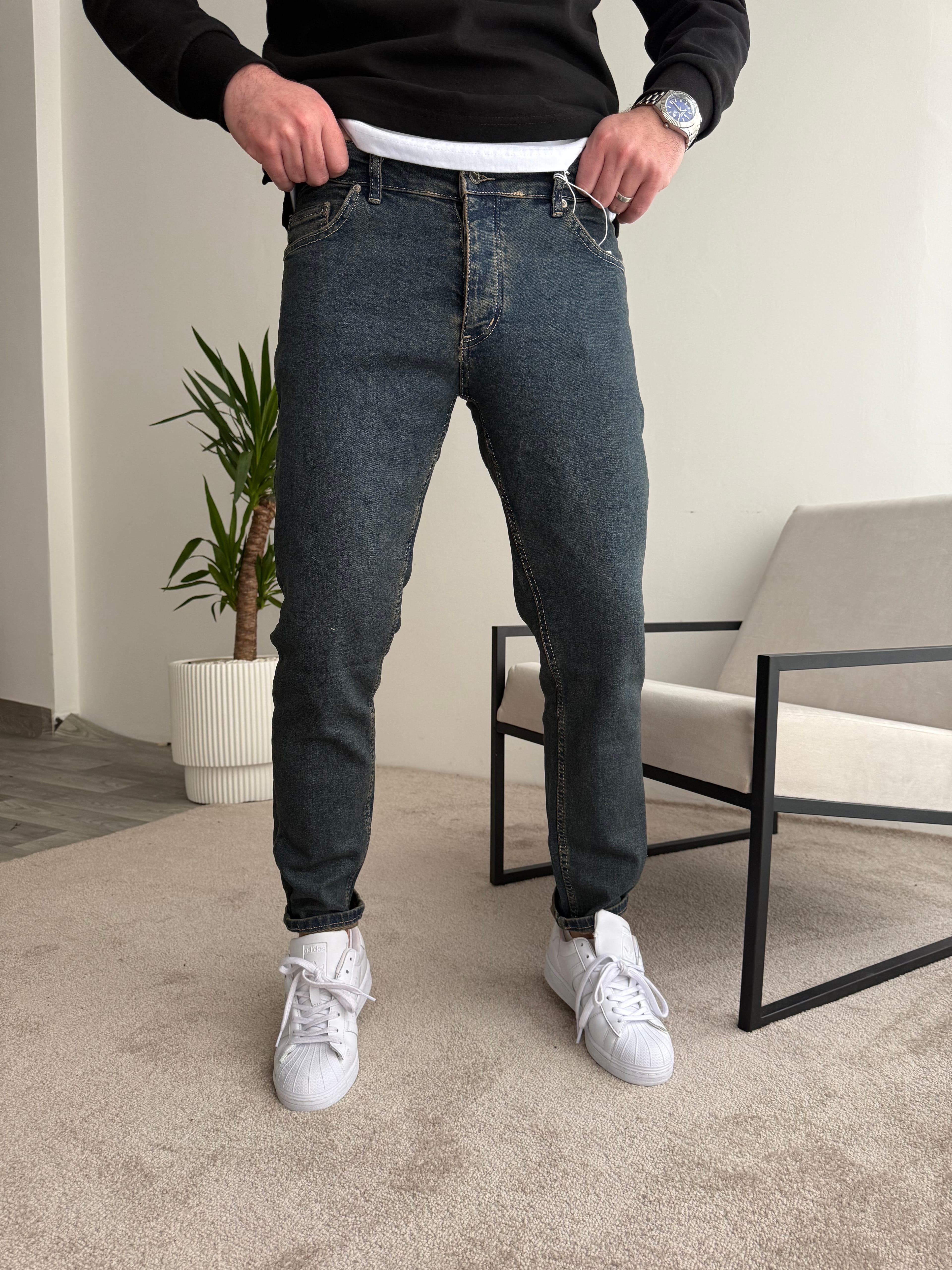 Skinny Kot Kirli Model