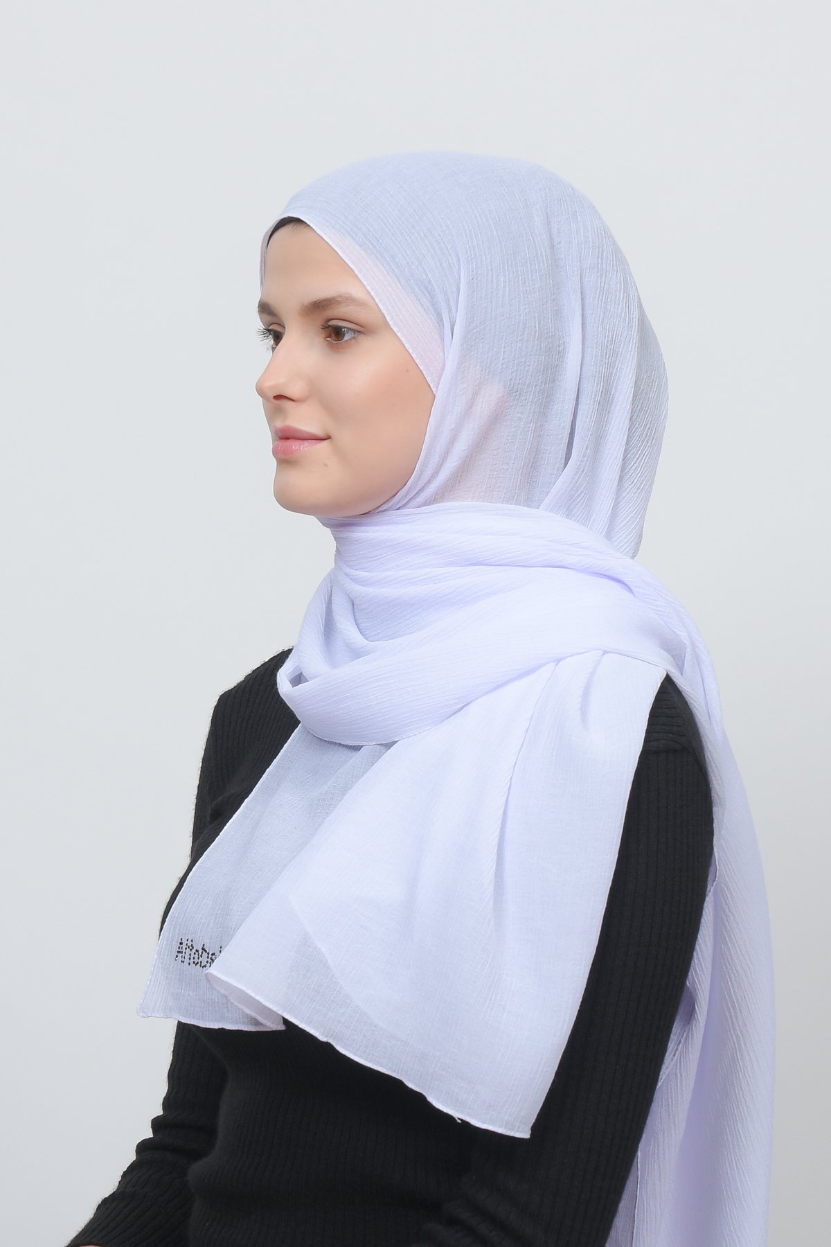 Mira Crinkled Hijab Shawl - Comfort & Style 