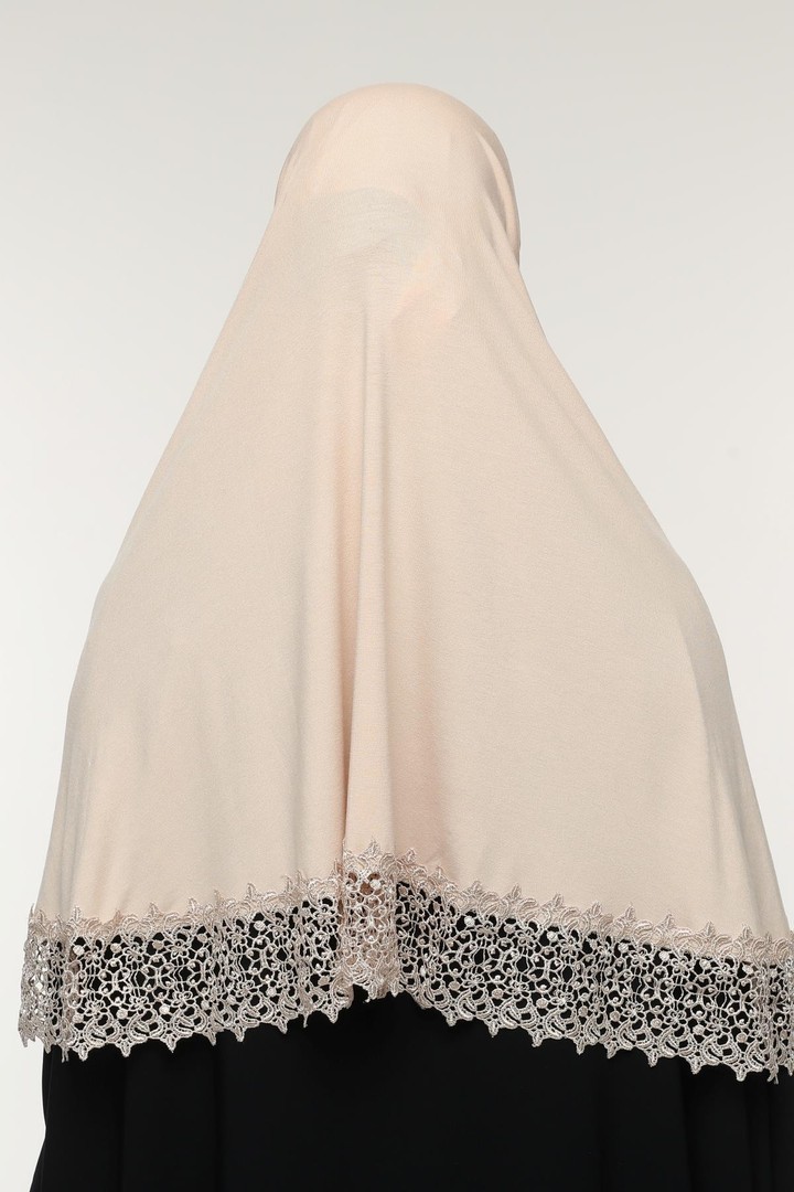 Elegant Lace and Guipure Hijab Set XL- Soft and Breathable 