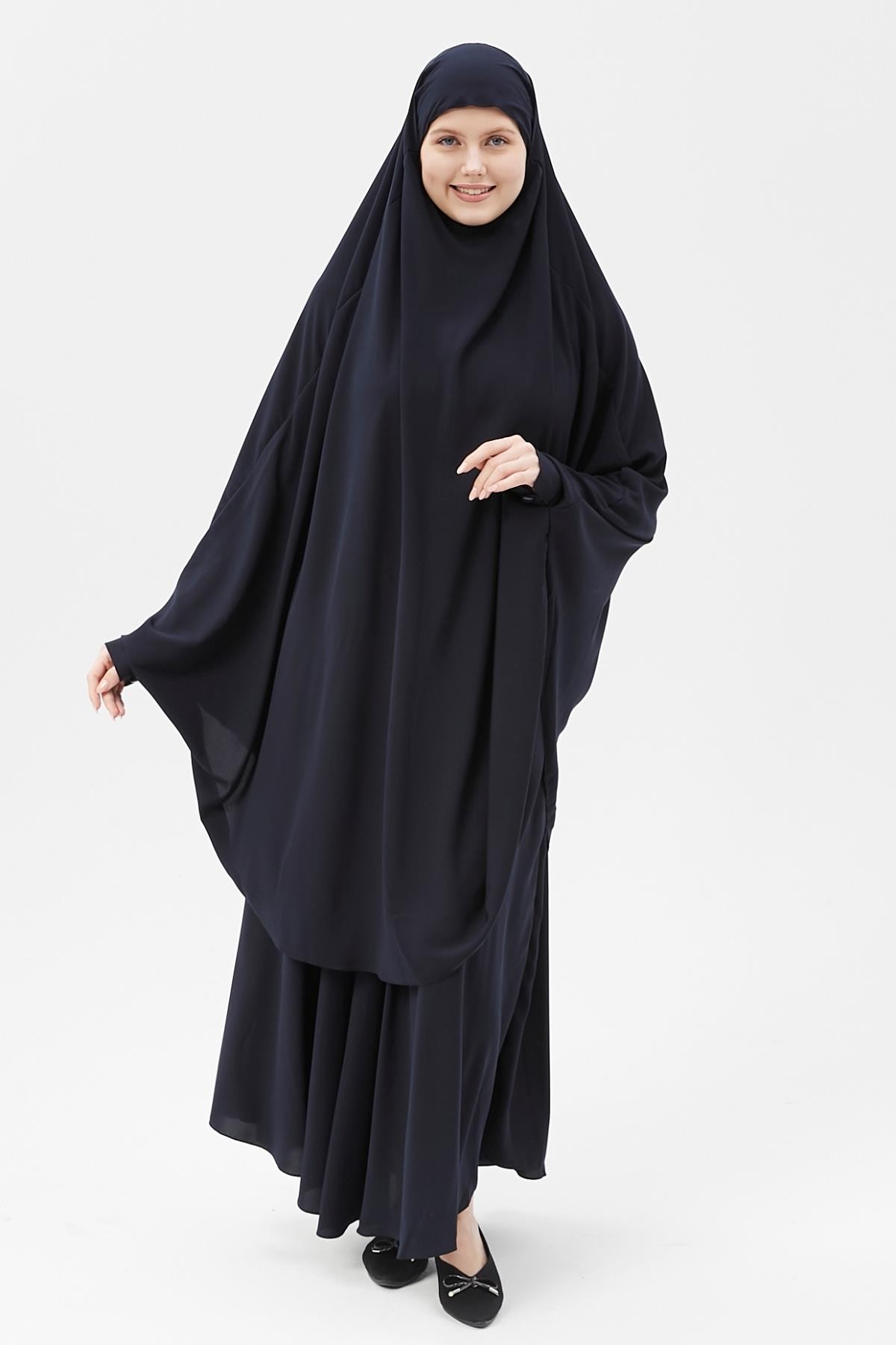 Luxurious Medina Silk Islamic Attire 