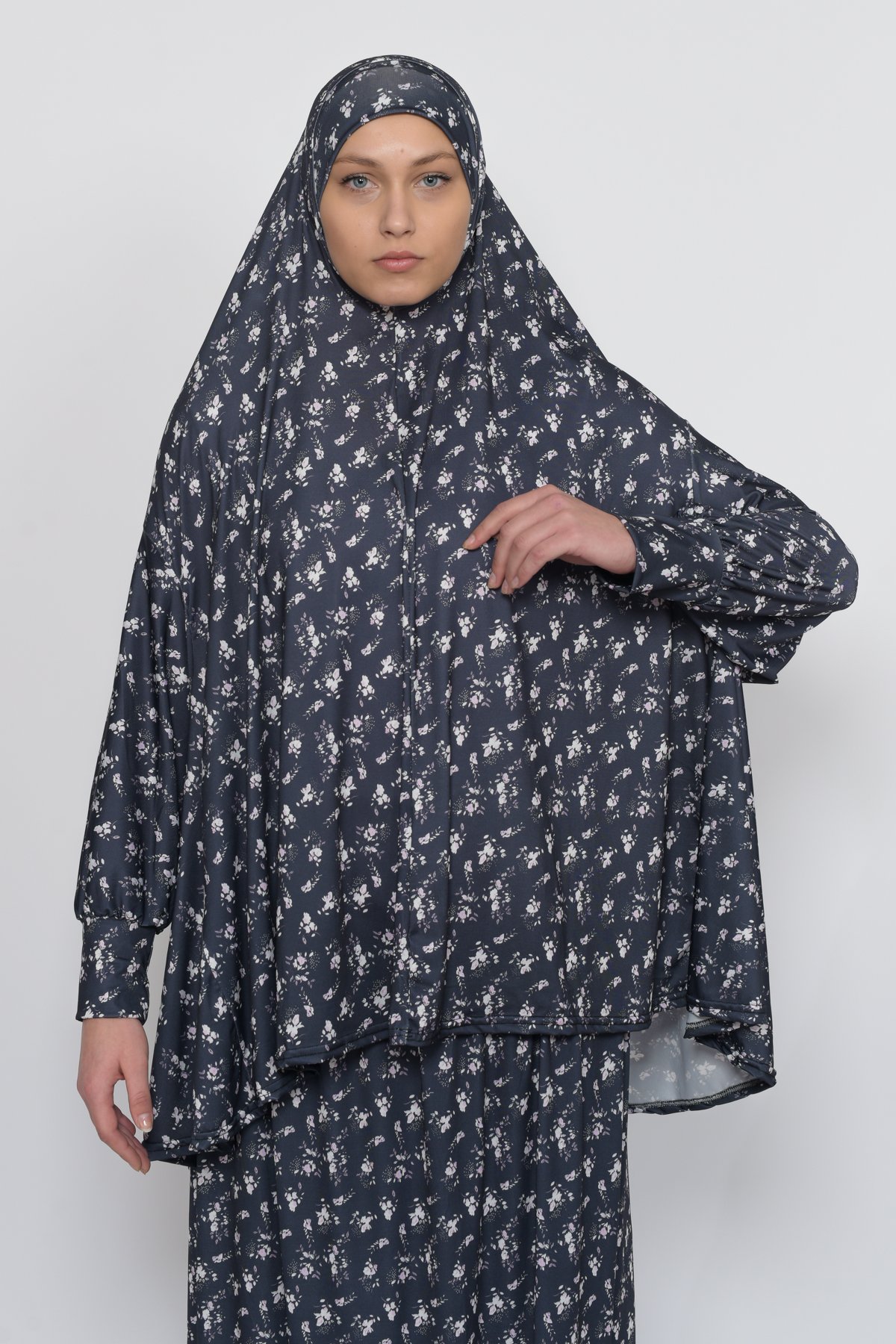 Two-Piece Elastic Skirt & Batwing Sleeve Prayer Dress