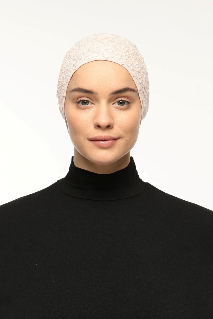 Elegant Lace and Guipure Hijab Set XL- Soft and Breathable 