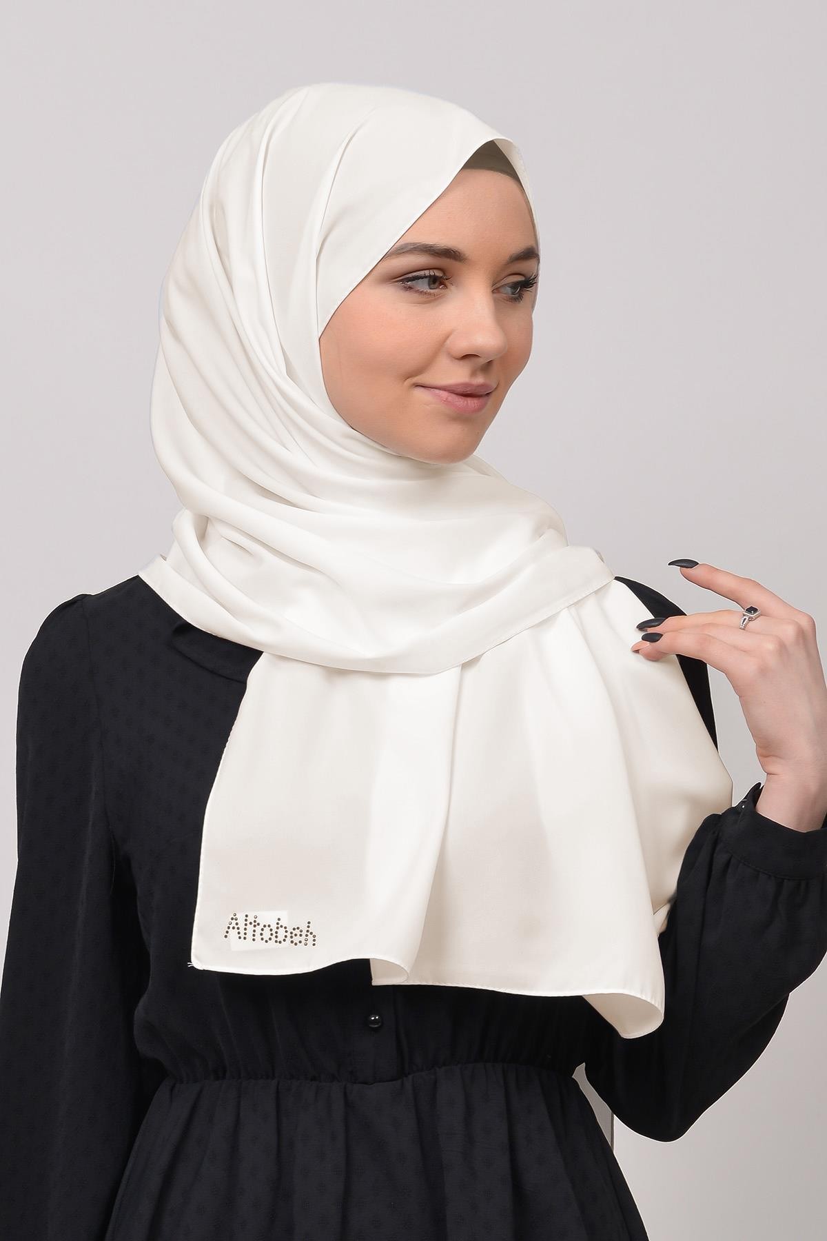 Medina Silk Shawl Hijab - Premium Quality - Light Cream