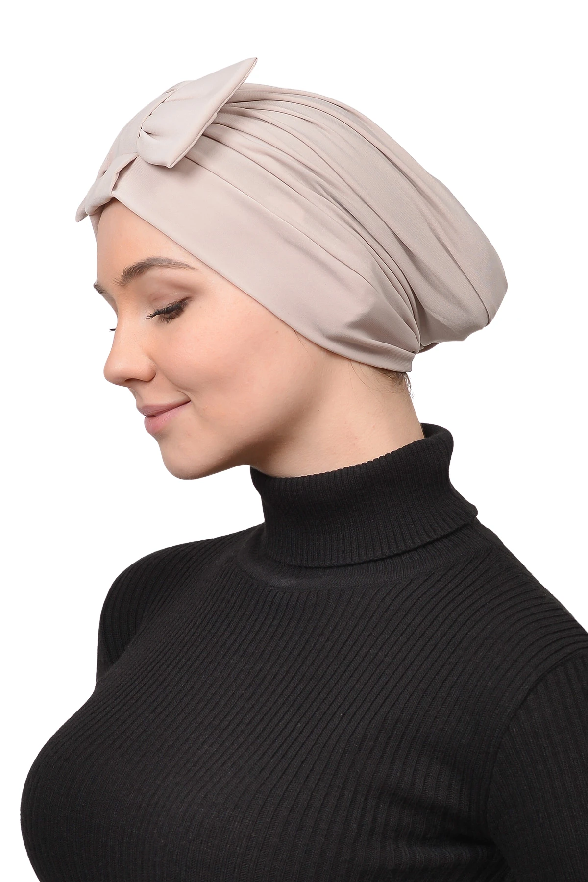 Fiyonklu Çift Yönlü Çapraz Tesettür Bone