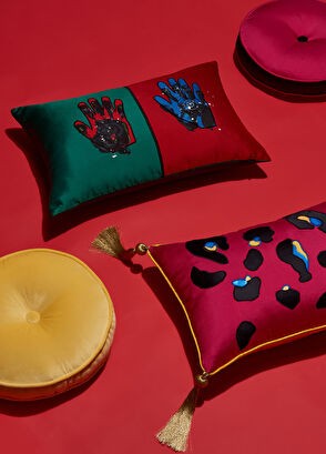 Leopar Pembe El Boyaması İpek Yastık