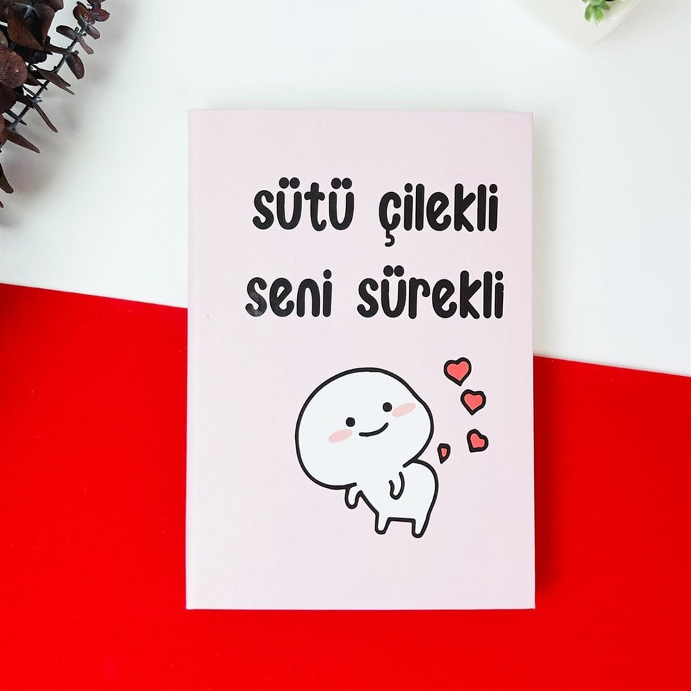 Sütü Çilekli Seni Sürekli Lastikli Defter