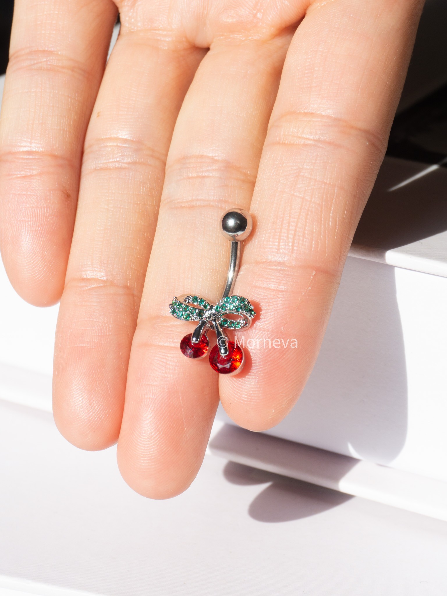 Kırmızı Vişne Minimal Çelik Göbek Belly Piercingi