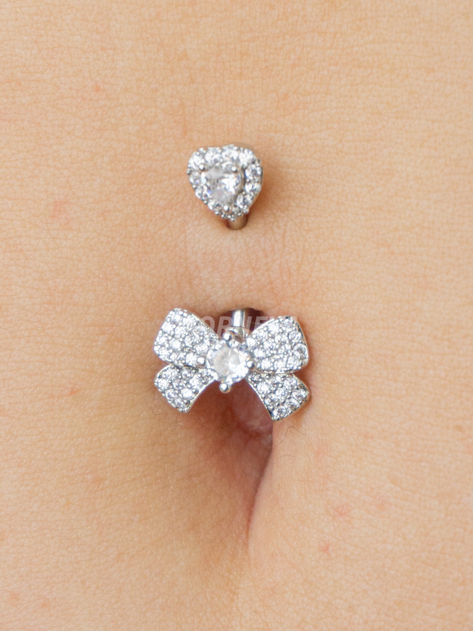 Taşlı Fiyonk Göbek Belly Piercingi 