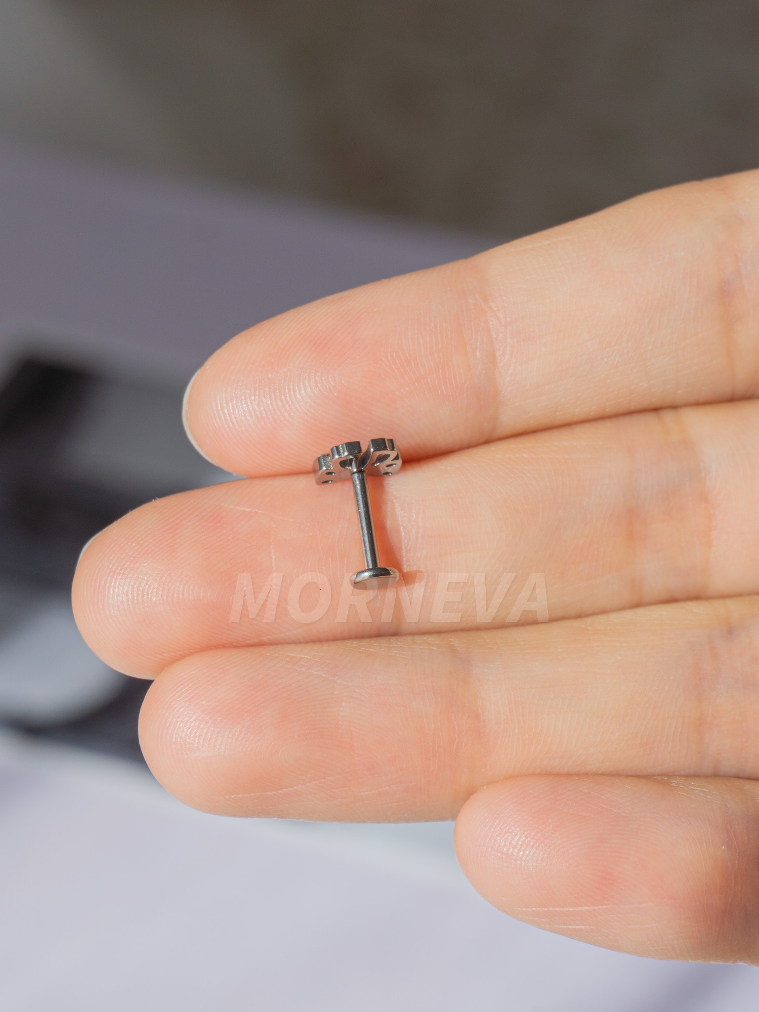 Titanyum Taşlı Hello Kitty Fiyonk Kıkırdak Kulak Helix Tragus Piercingi (1 Adet) - Gümüş
