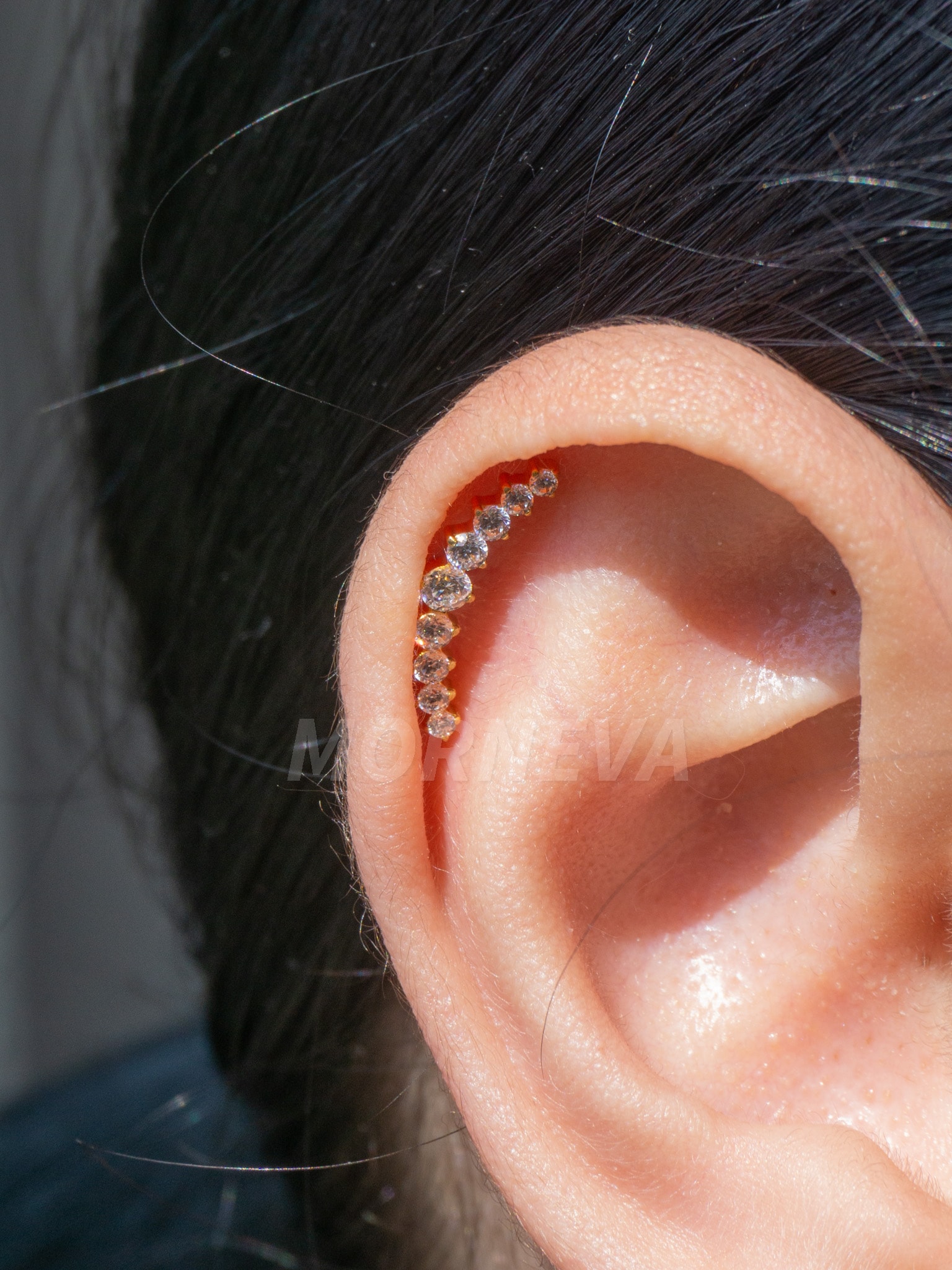 Titanyum Çoklu Daire Taşlı Kıkırdak Kulak Helix Conch Piercingi (1 Adet) - Altın