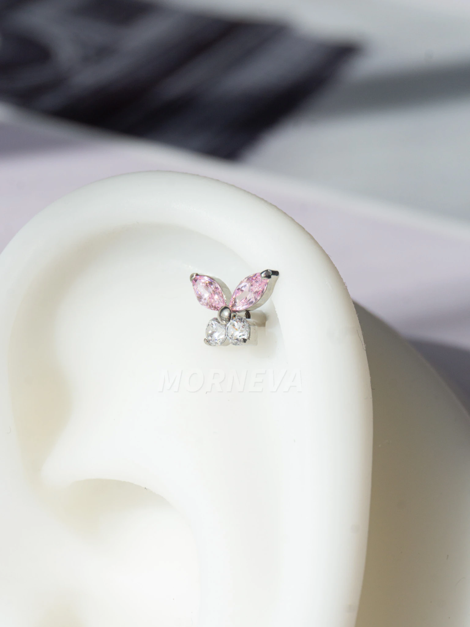 Titanyum Kristal Taşlı Kelebek Tragus Helix Conch Kıkırdak Kulak Piercingi (1 Adet) - Pembe