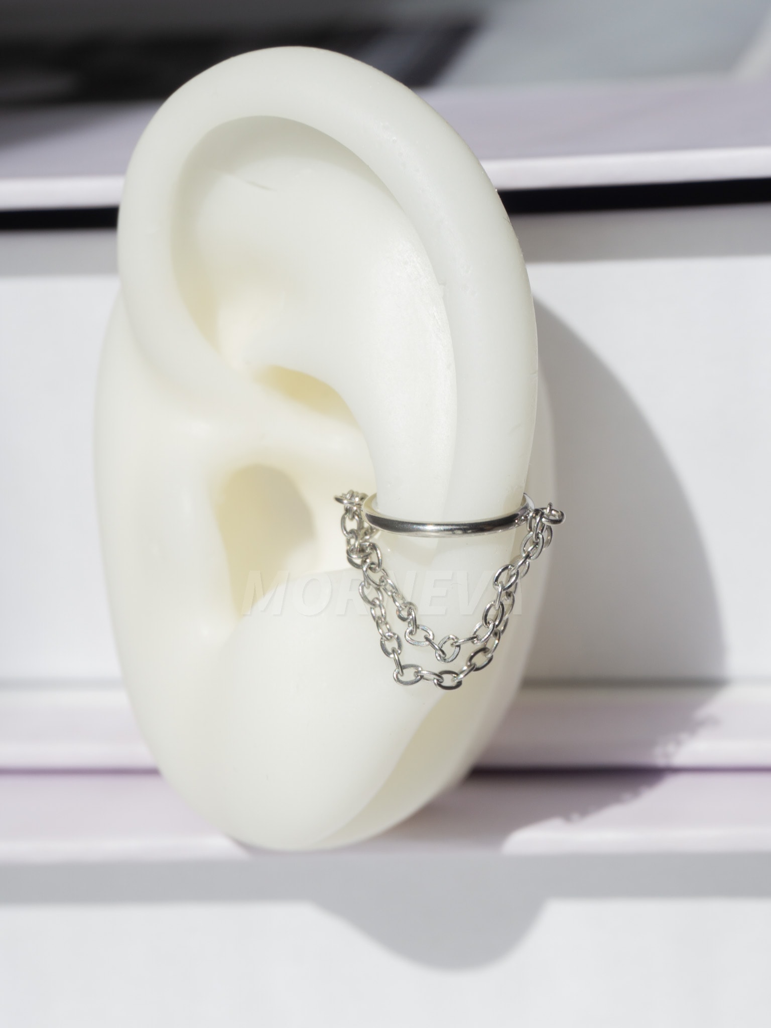 Cerrahi Çelik Zincir Sallantılı Klipsli Tam Halka Helix Conch Piercingi (1 Adet)