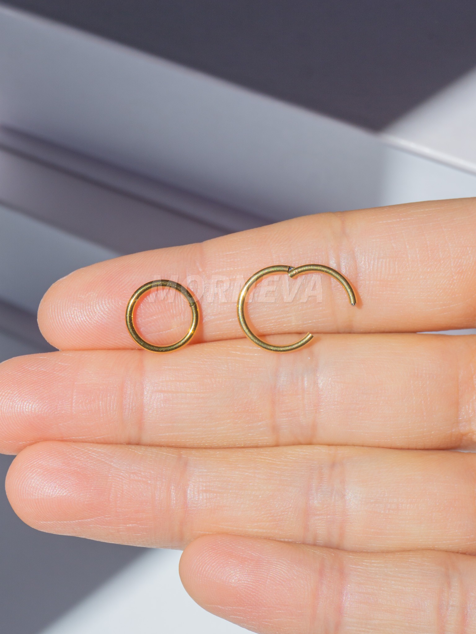 Cerrahi Çelik Klipsli Tam Halka Septum Daith Helix Tragus Smiley Conch Piercingi (1 Adet) - Altın