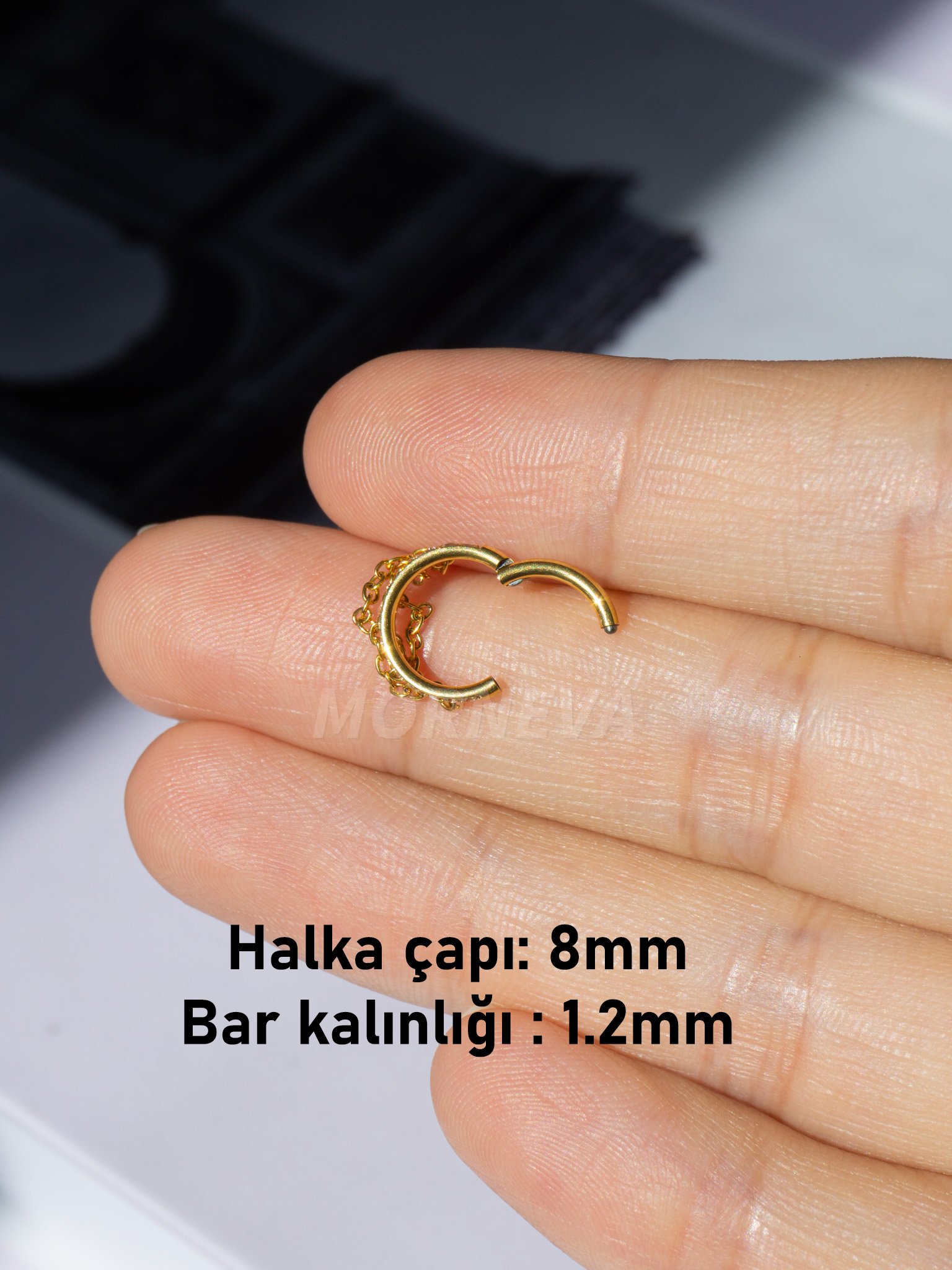 Titanyum Tam Tur Taşlı Halka Üç Sıra Zincir Sallantılı Helix Piercingi (1 Adet)
