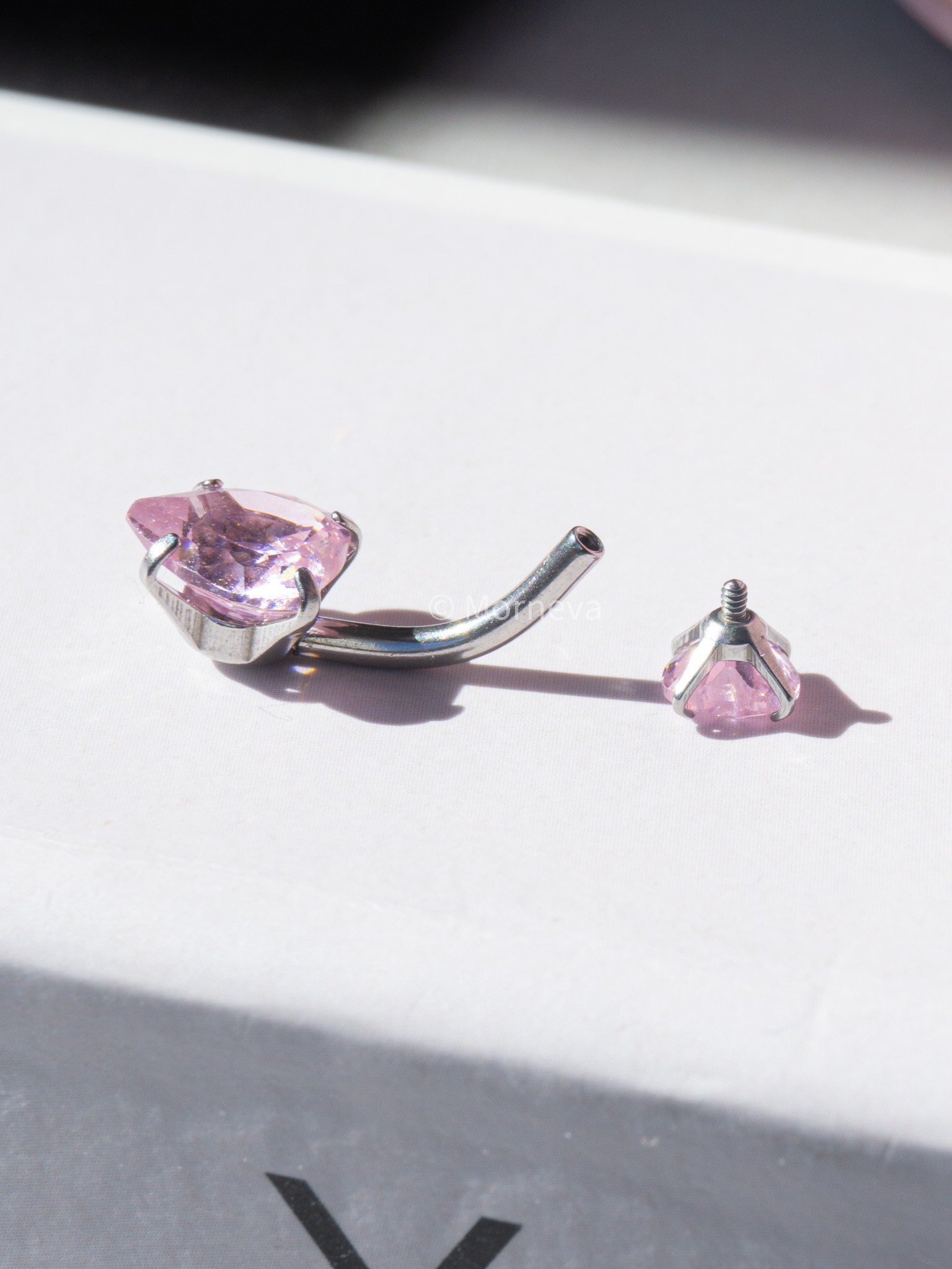 İki Tarafı Kalp Taşlı Çelik Göbek Belly Piercingi