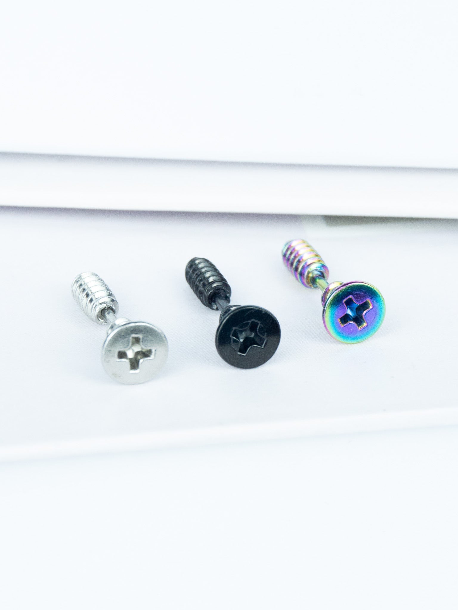 Vida T2 Çelik Kıkırdak Piercing Küpe