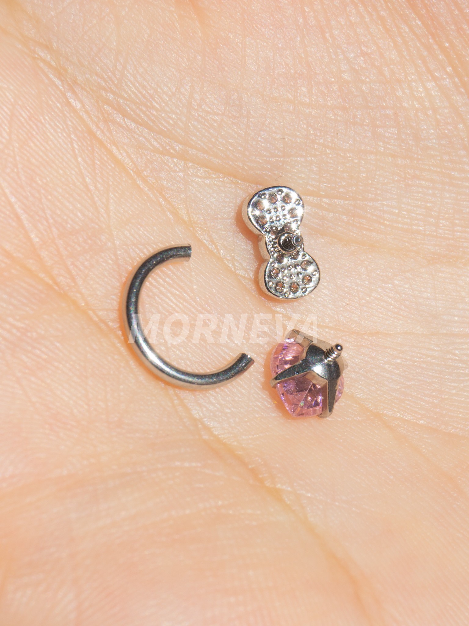 Hello Kitty Helix Piercingi