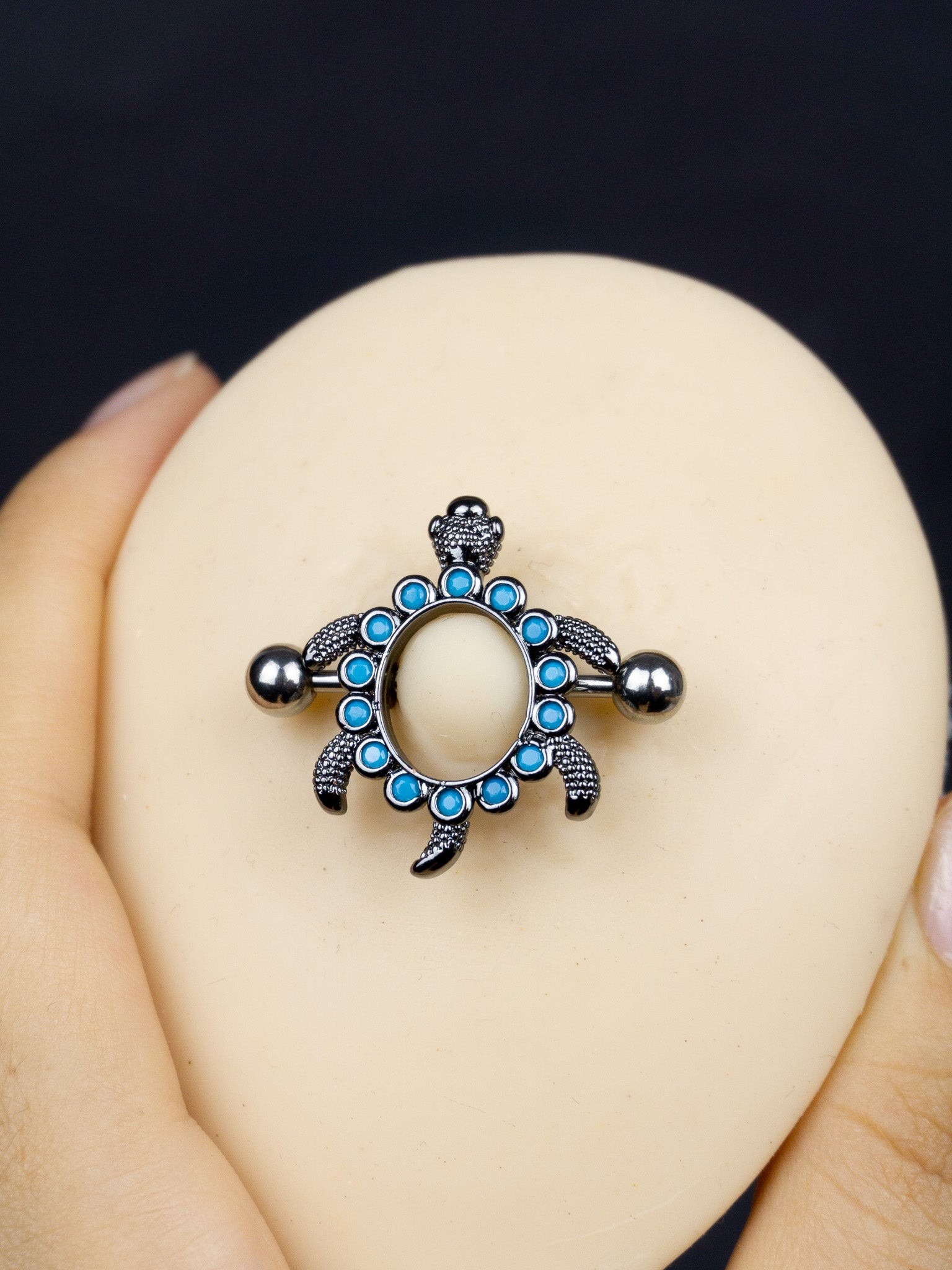 Mavi Taşlı Kaplumbağa Meme Ucu Nipple Piercing