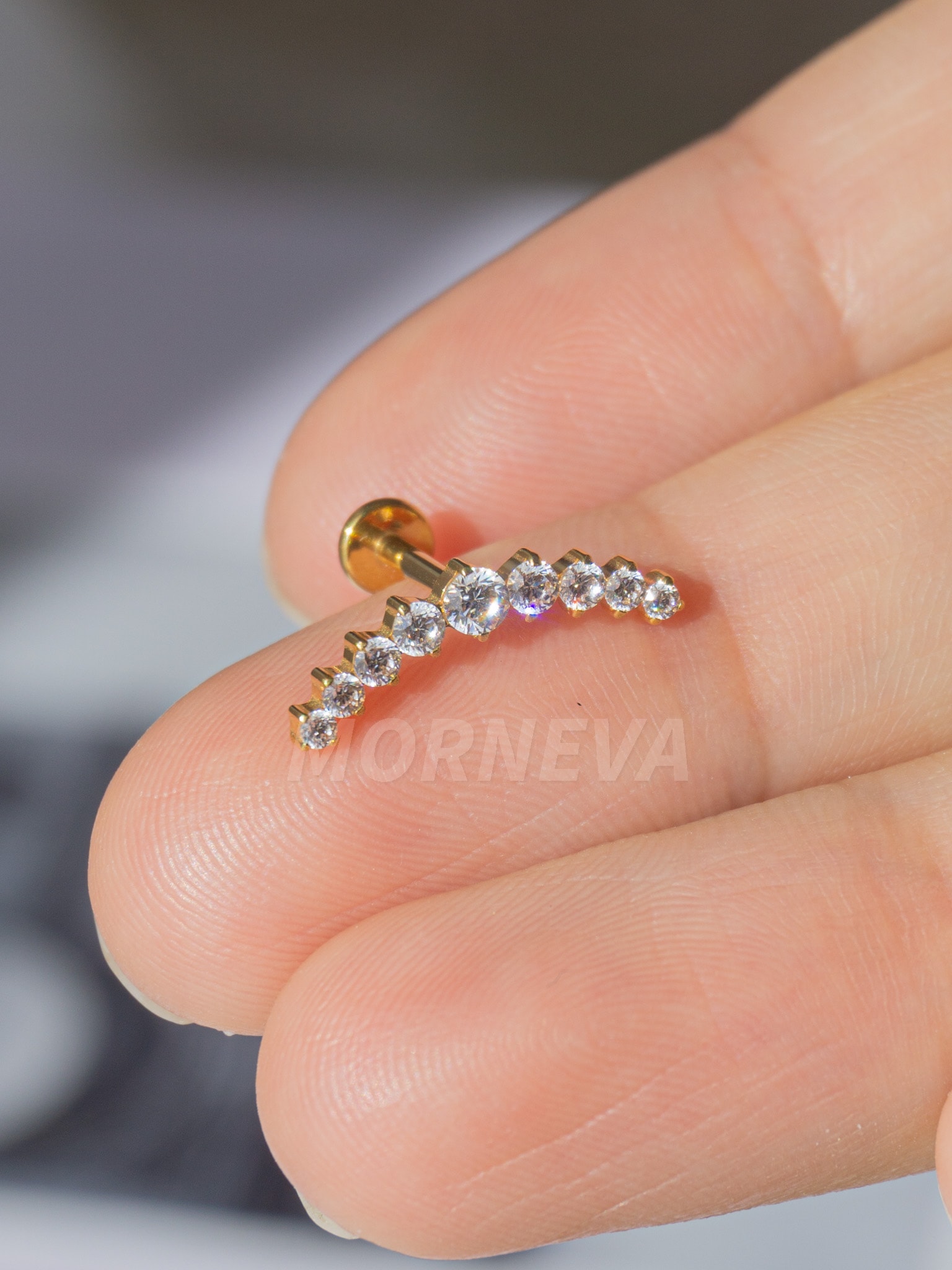 Titanyum Çoklu Daire Taşlı Kıkırdak Kulak Helix Conch Piercingi (1 Adet) - Altın