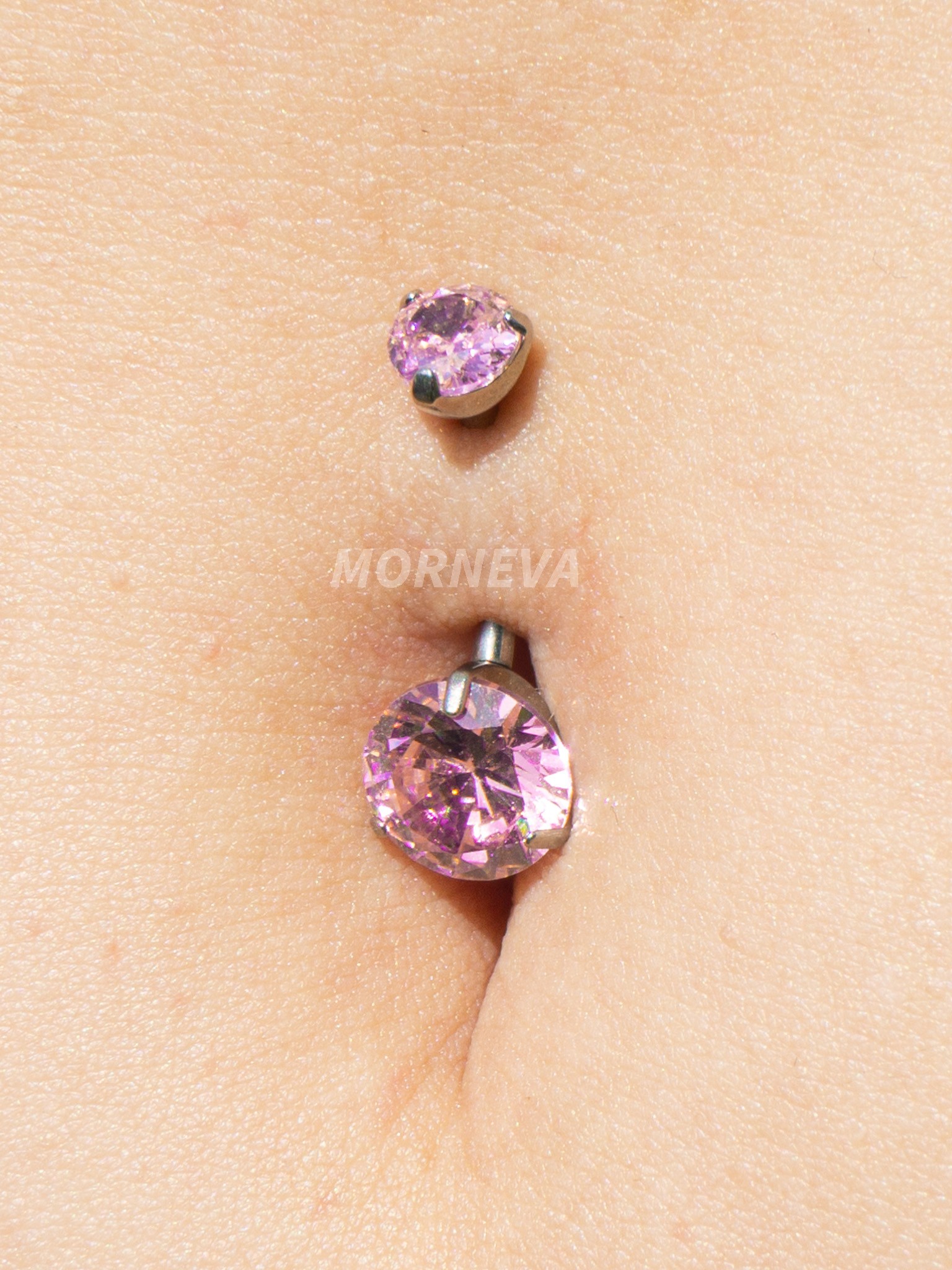 Titanyum Kristal Daire Taşlı Minimal Göbek Belly Piercingi - Pembe