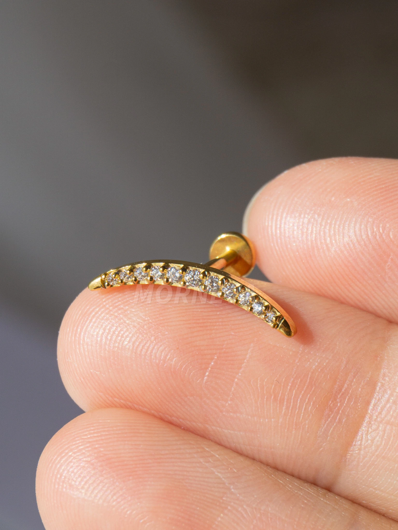 Çelik Uzun Yarım Ay Conch Helix Piercingi (1 Adet) - Altın