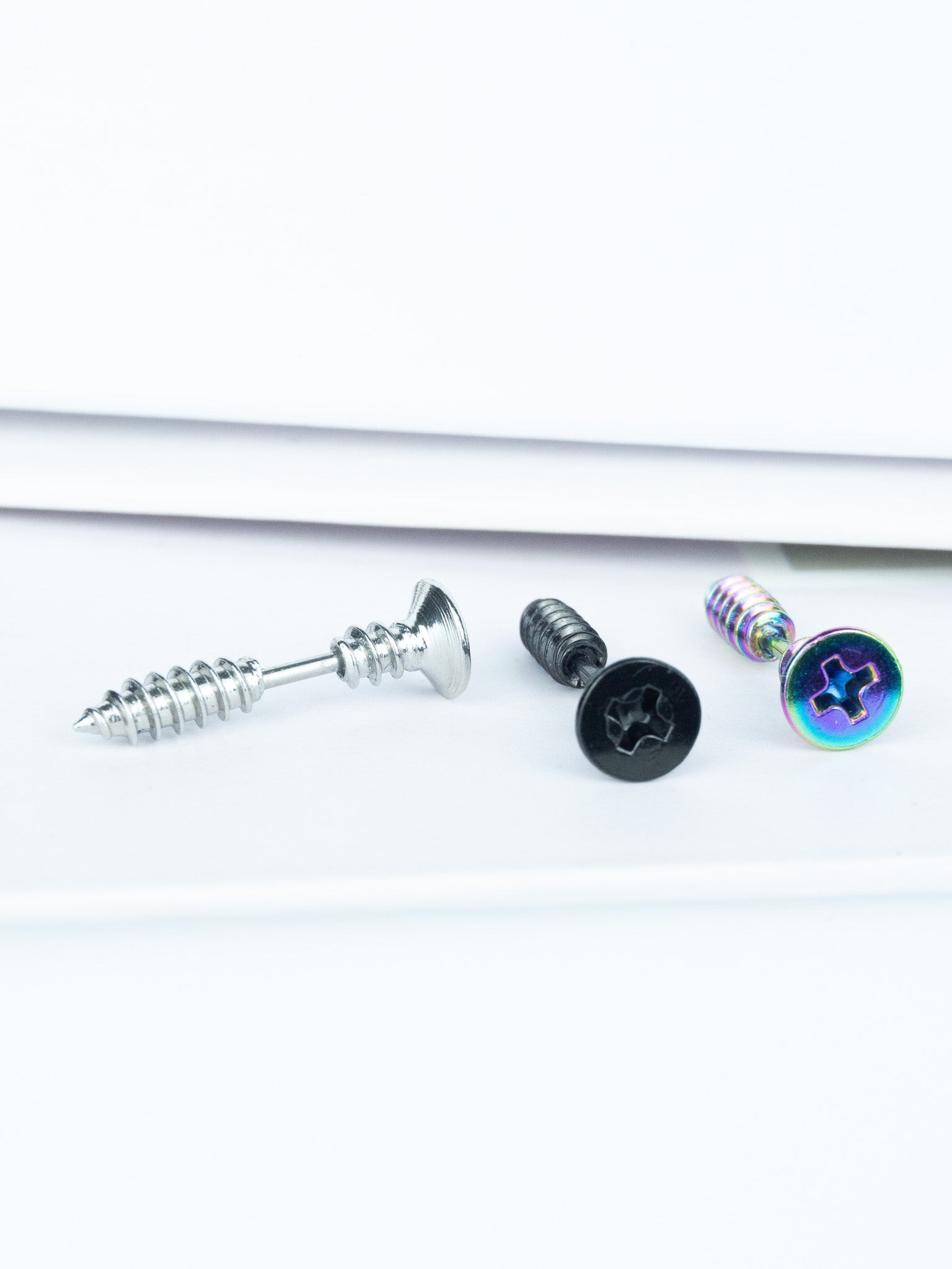 Vida T2 Çelik Kıkırdak Piercing Küpe
